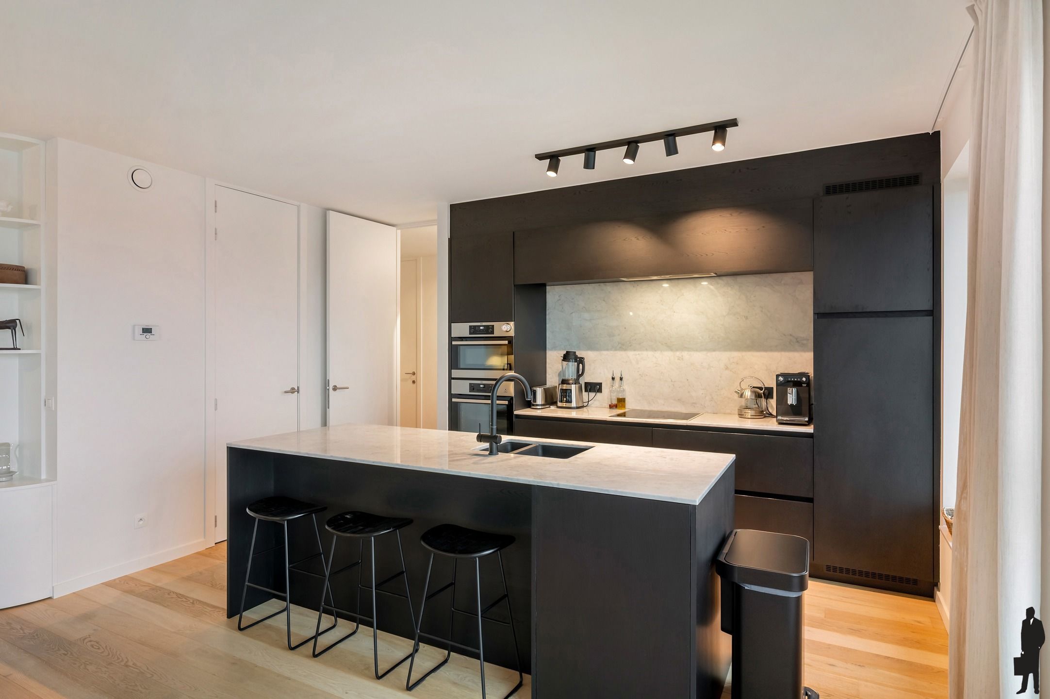 Exclusief hoekappartement op de 11de verdieping met terras en prachtige zichten.  foto 3