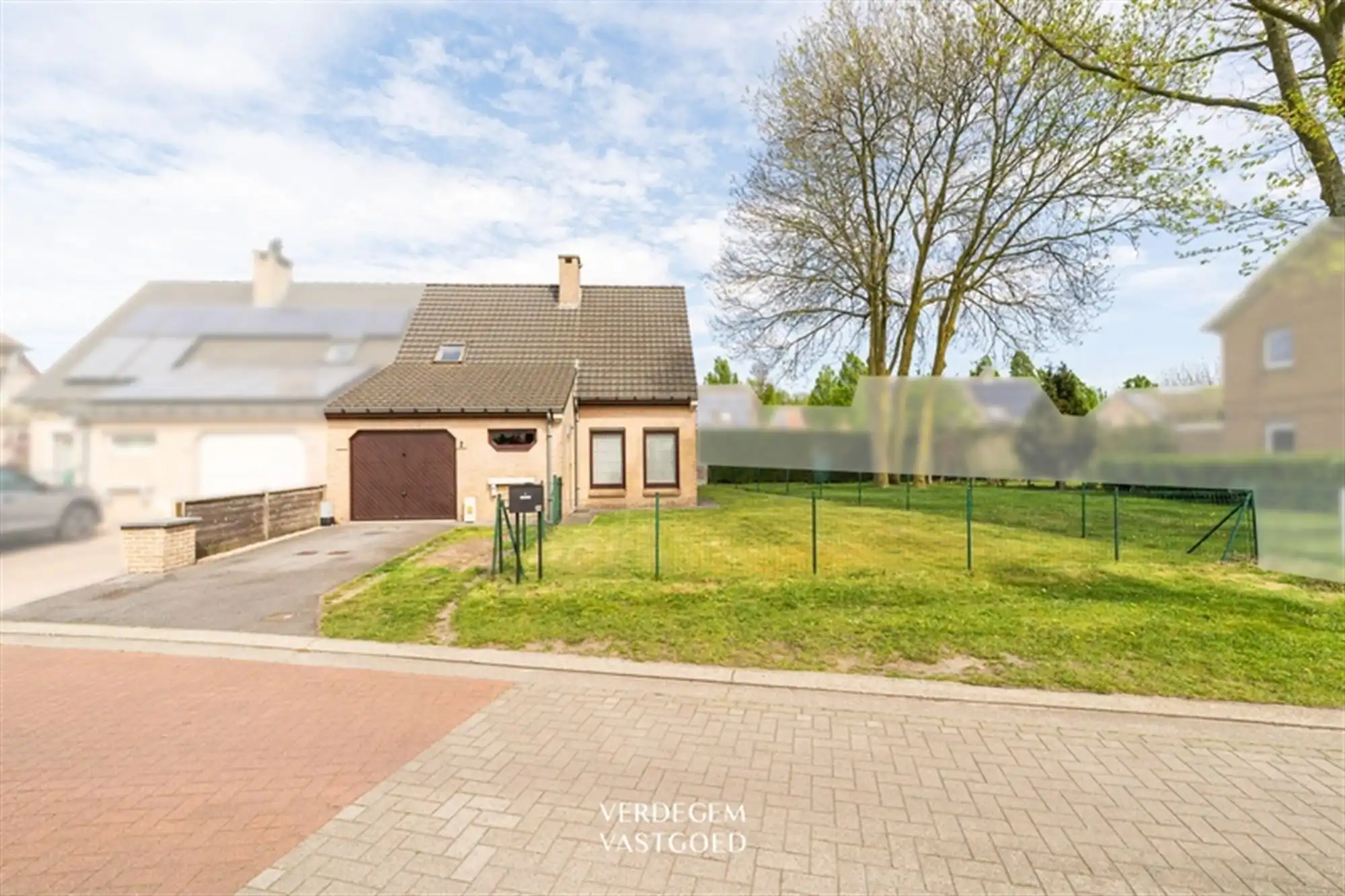Rustig gelegen woning met 3 slaapkamers en fijne tuin foto {{pictureIndex}}