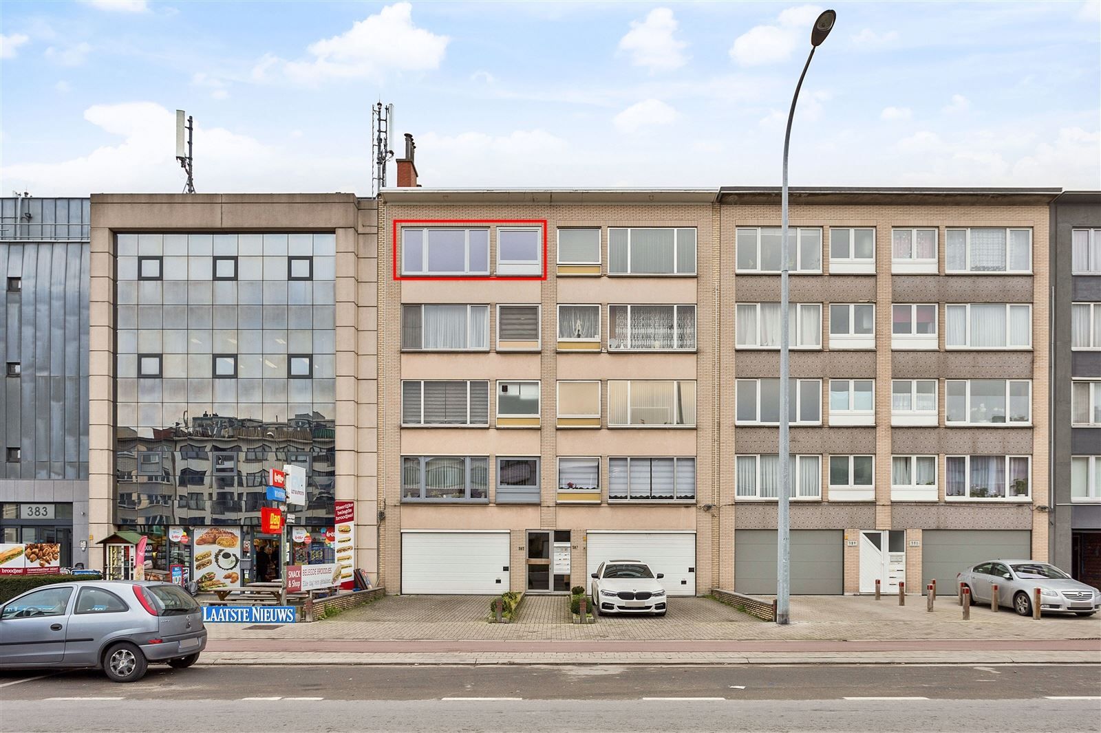 Modern appartement met 2 slaapkamers + bureau en parking! foto 9