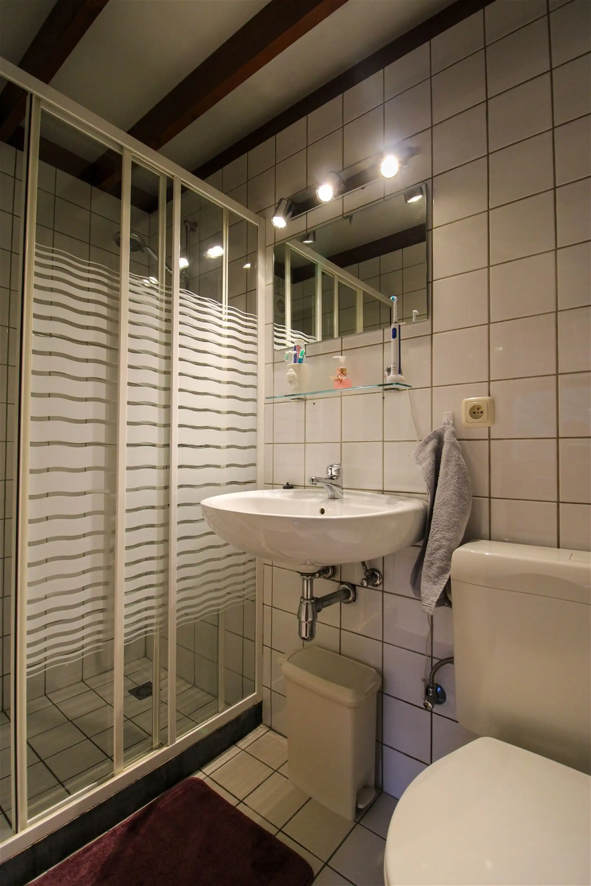 Vakantiewoning met 2 slaapkamers op rustige locatie op vakantiedomein Sonnevijver te Rekem! foto 8