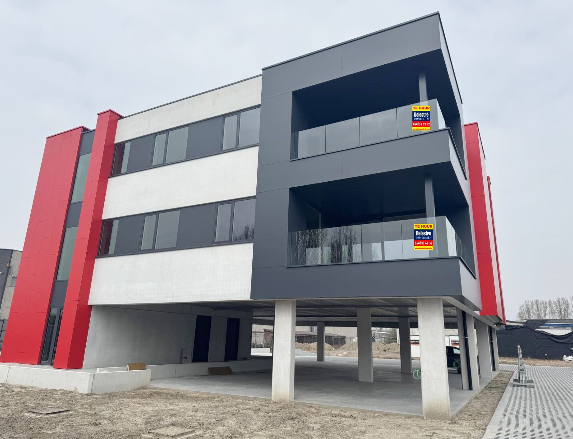 NIEUWBOUWKANTOREN MET PARKING NABIJ E40 foto 38