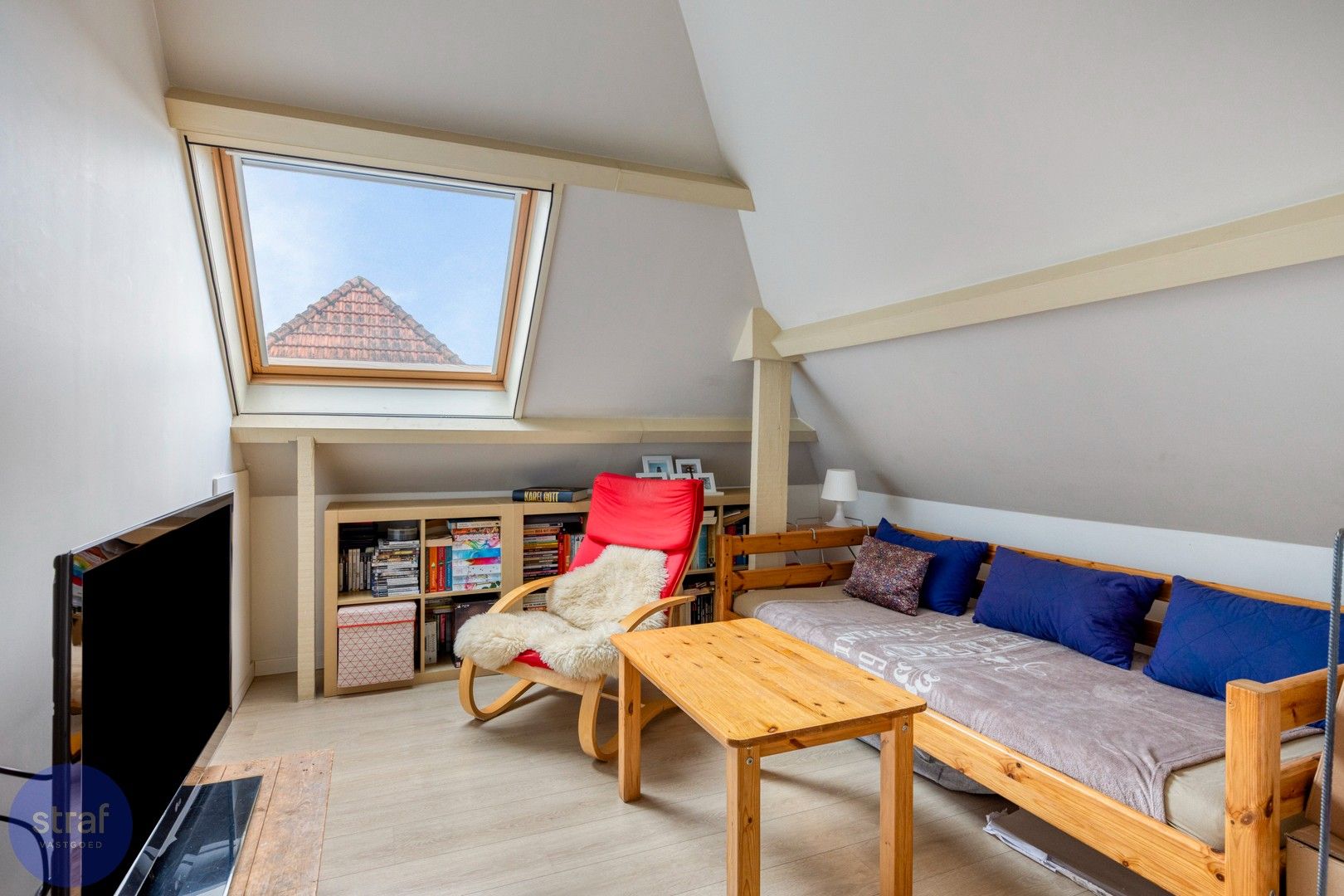 Groot wonen met 6 slaapkamers en een tuin in bruisend Kapellen foto 18