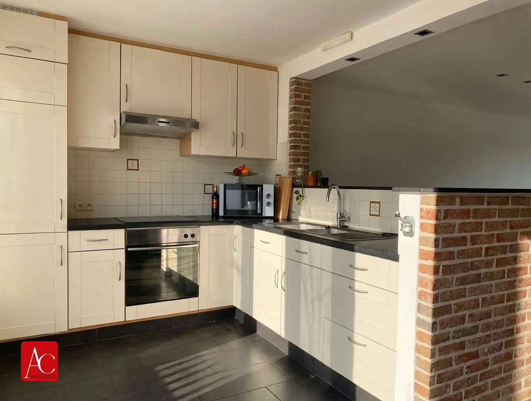 Duplex appartement te Melsele, prachtig terras en parking  foto 6