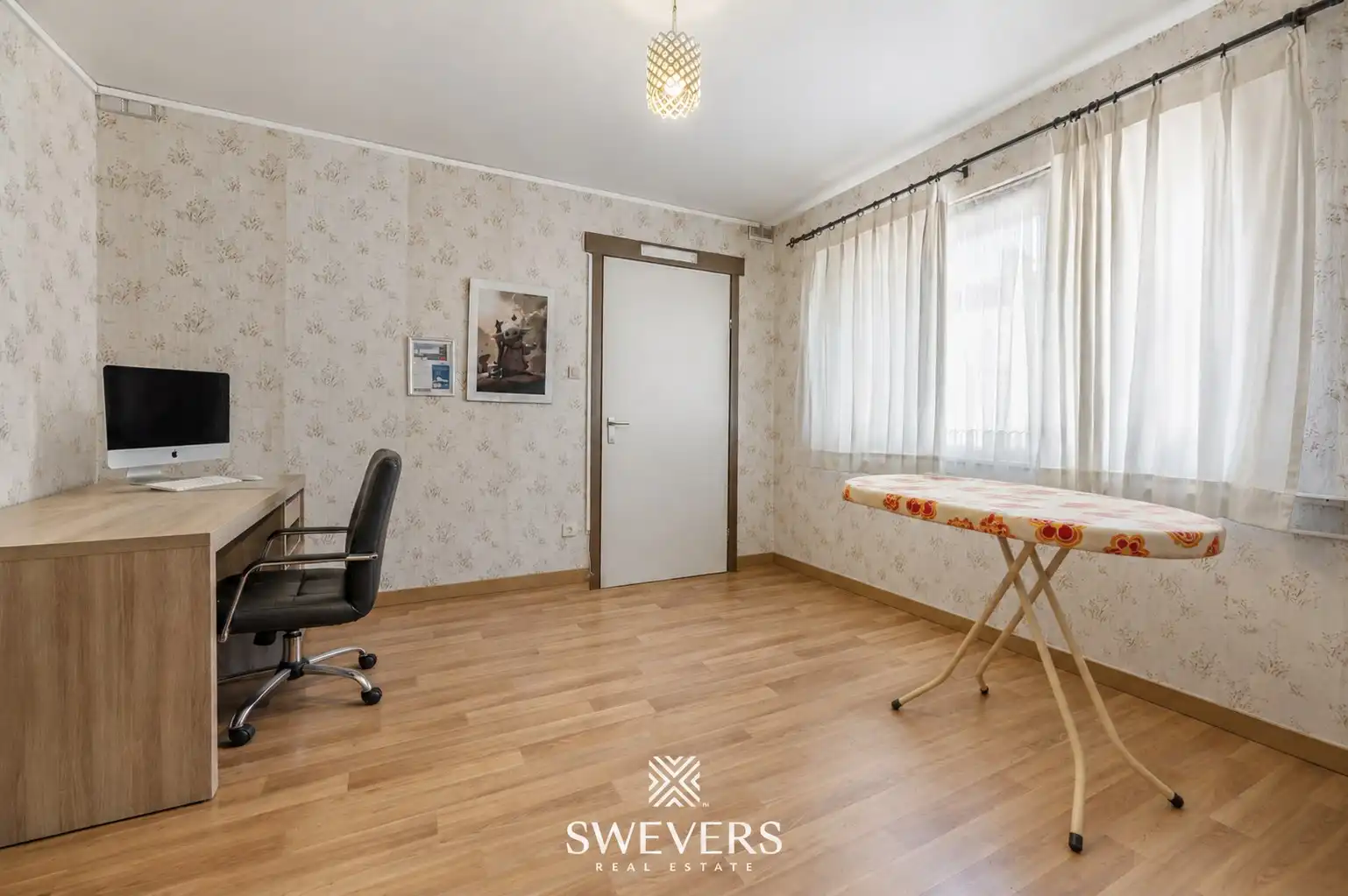 Ruim gelijkvloers appartement met twee slaapkamers foto 15