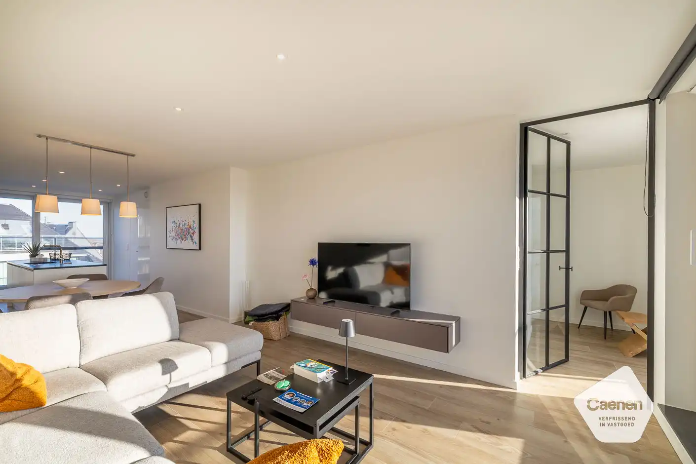 Luxe-appartement op wandelafstand van zeedijk en duinen foto 6