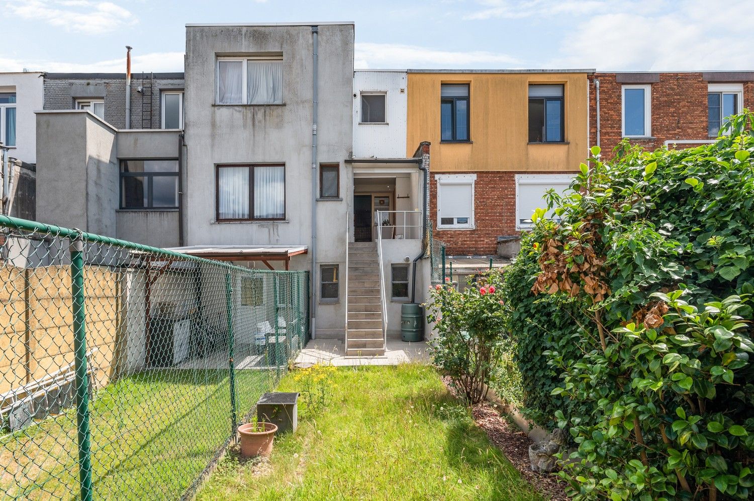 Confortawoning met 2 slaapkamers, garage en tuin in Deurne! foto 9