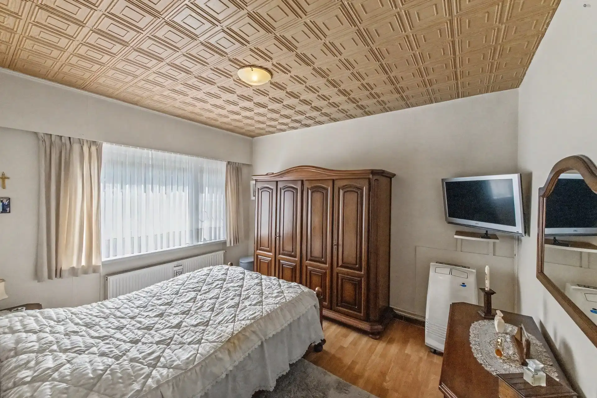 Verzorgde bungalow in rustige straat te Stekene foto 11