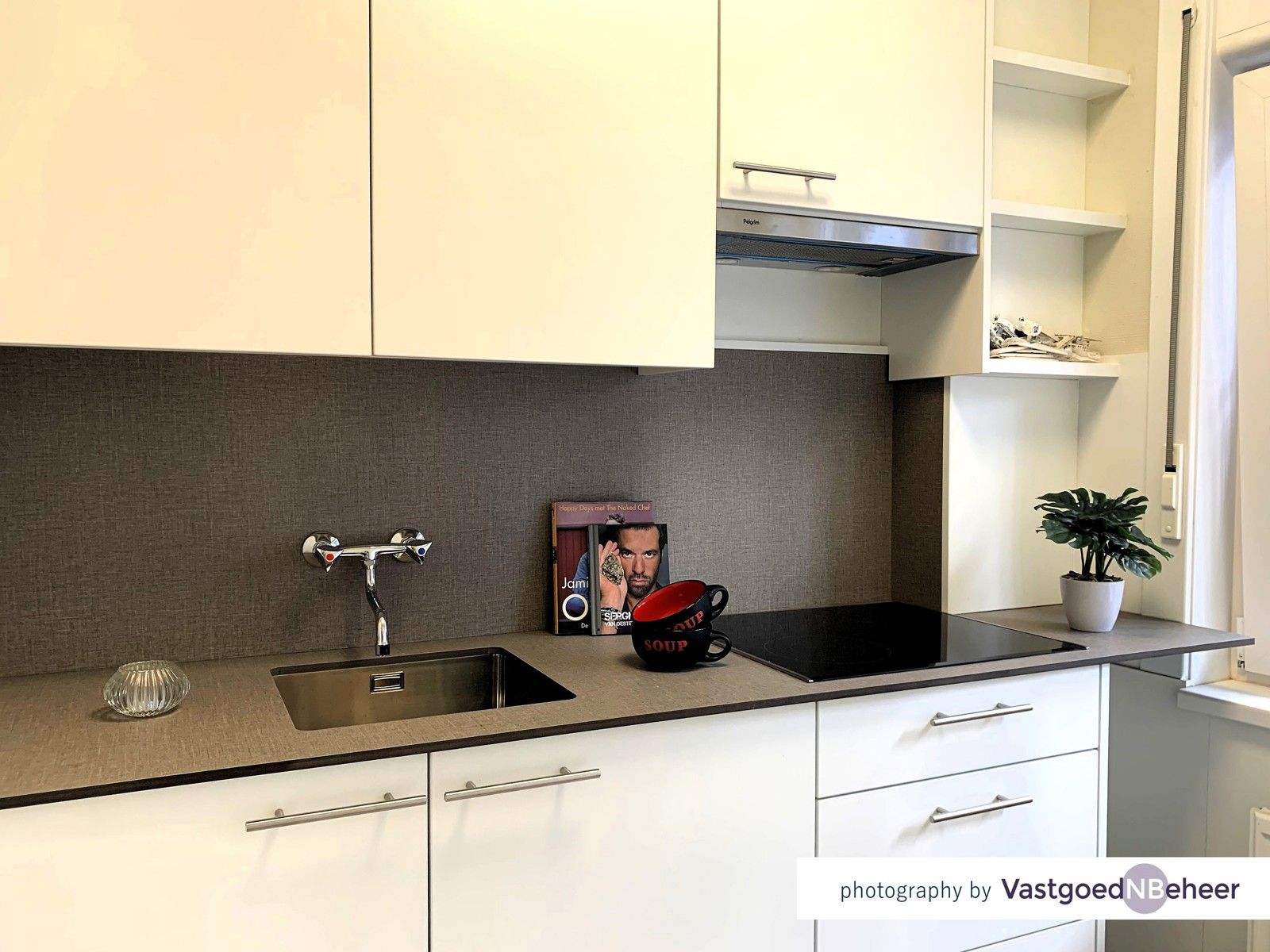 Appartement te huur foto {{pictureIndex}}