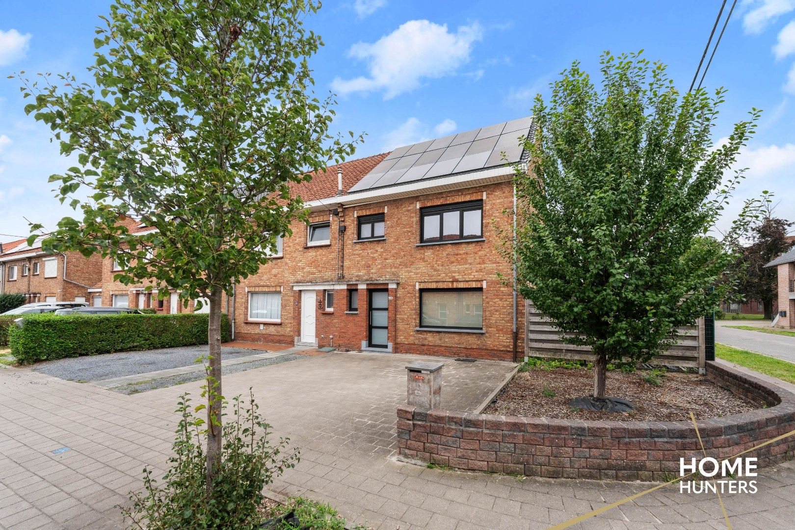 Ruime hoekwoning met potentieel te Roeselare! foto 14