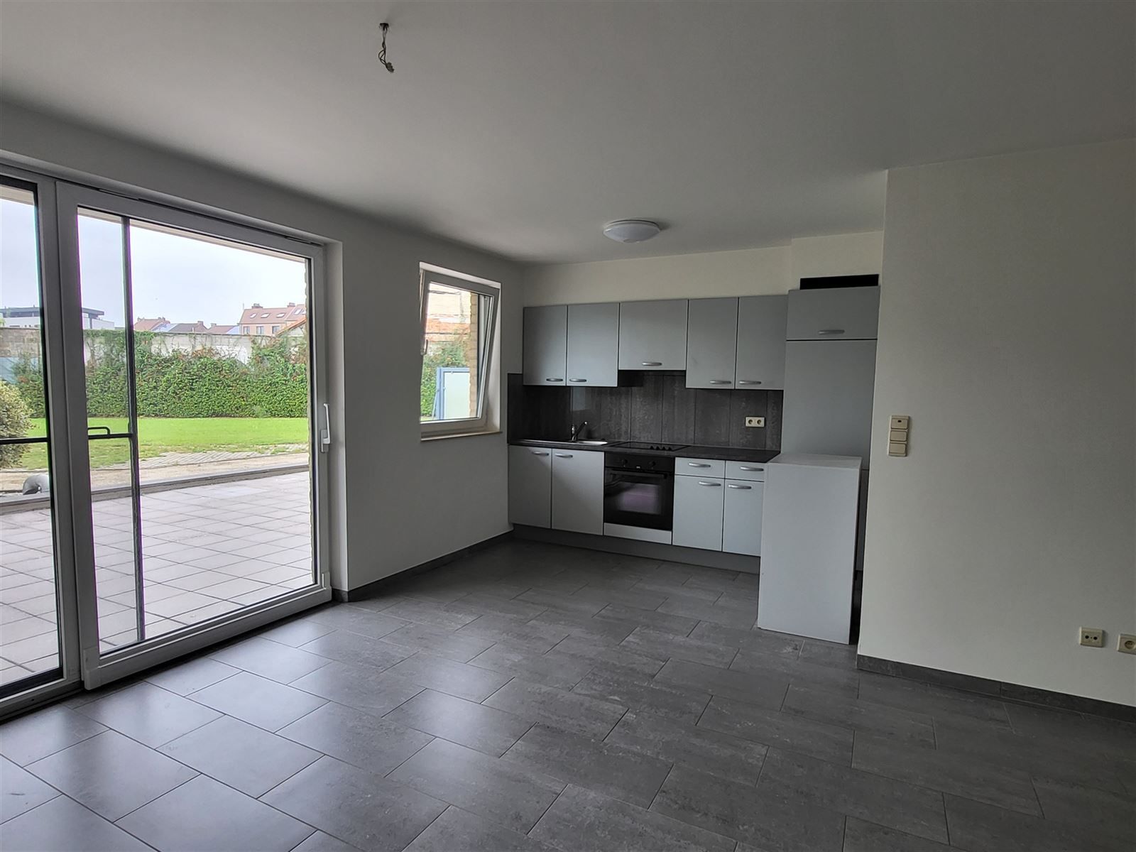 Gelijkvloers appartement, 2 slaapkamers met zeer ruim terras +/-25m².  foto 4