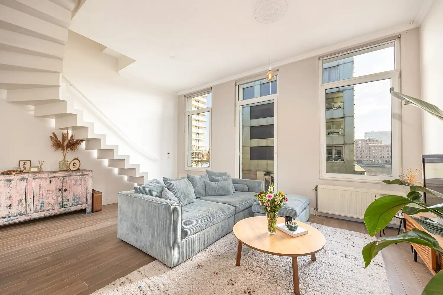 Royale en karaktervolle duplex van 148 m², 3 slpks, terras en zicht op het Kattendijkdok op ‘t Eilandje foto 3