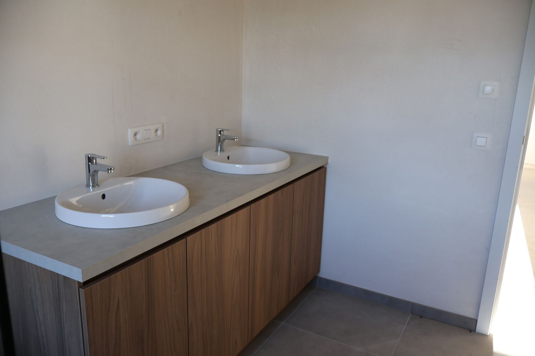 BEN-WONING MET 4 SLAAPKAMERS OP 364 M². foto 9