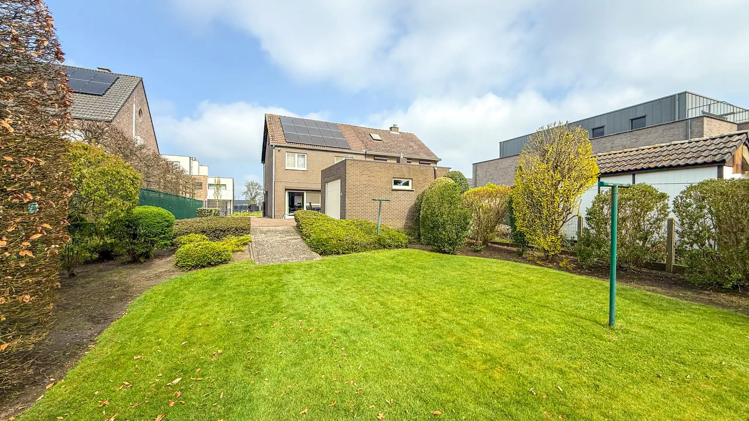 Charmante halfopen woning in rustige woonwijk te Eversel! foto 44