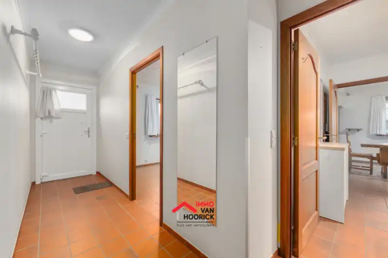 Instapklare woning OB - 4 slpkmrs - 810m² grondopp. foto 9