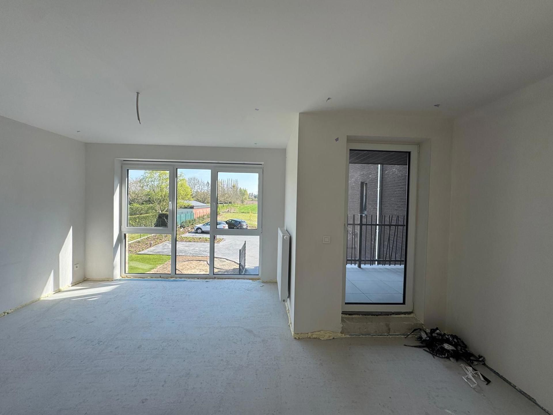 Tweeslaapkamer appartement op de eerste verdieping foto 2