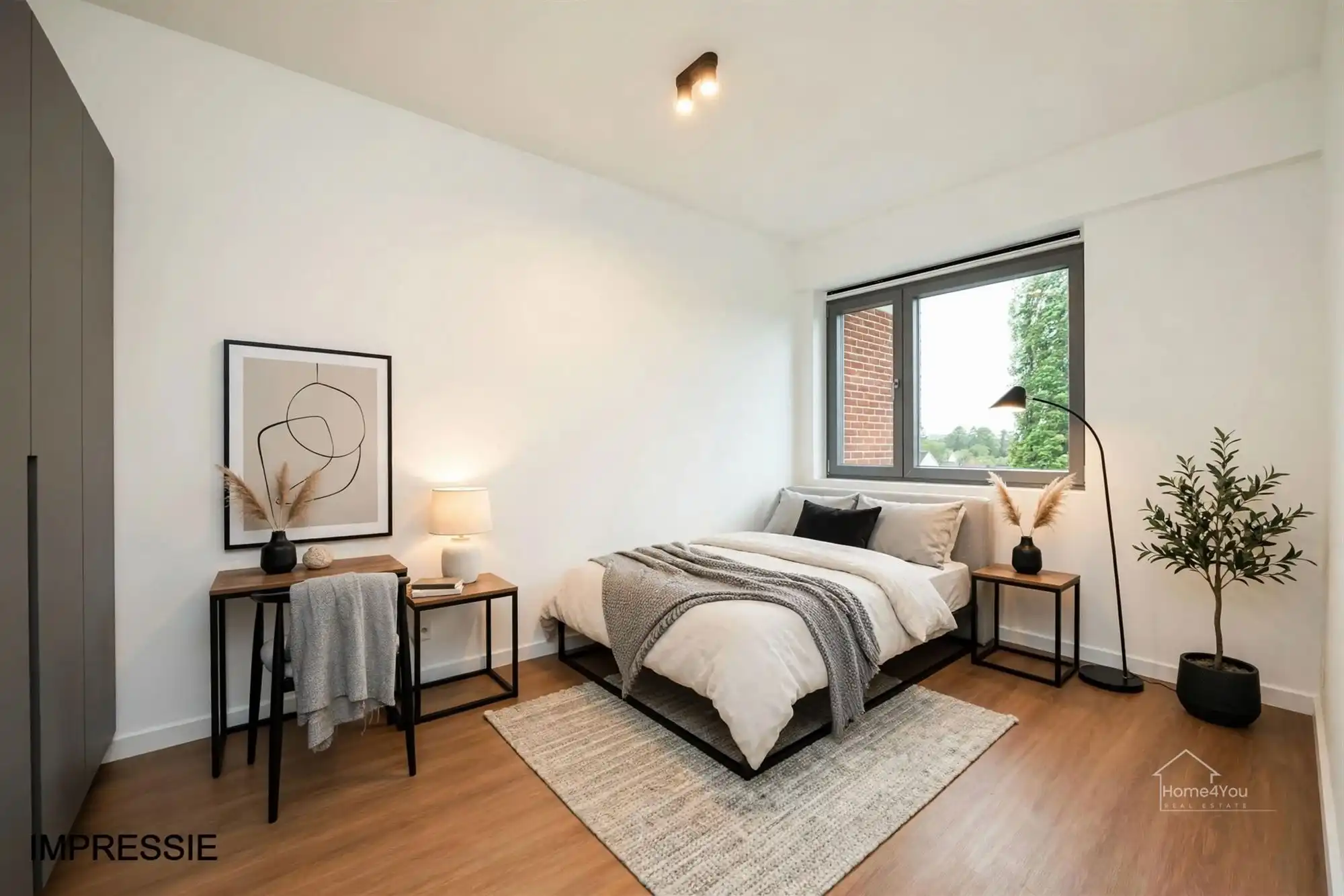 Ruim en gerenoveerd 3-slaapkamerappartement met 2 terrassen foto 14