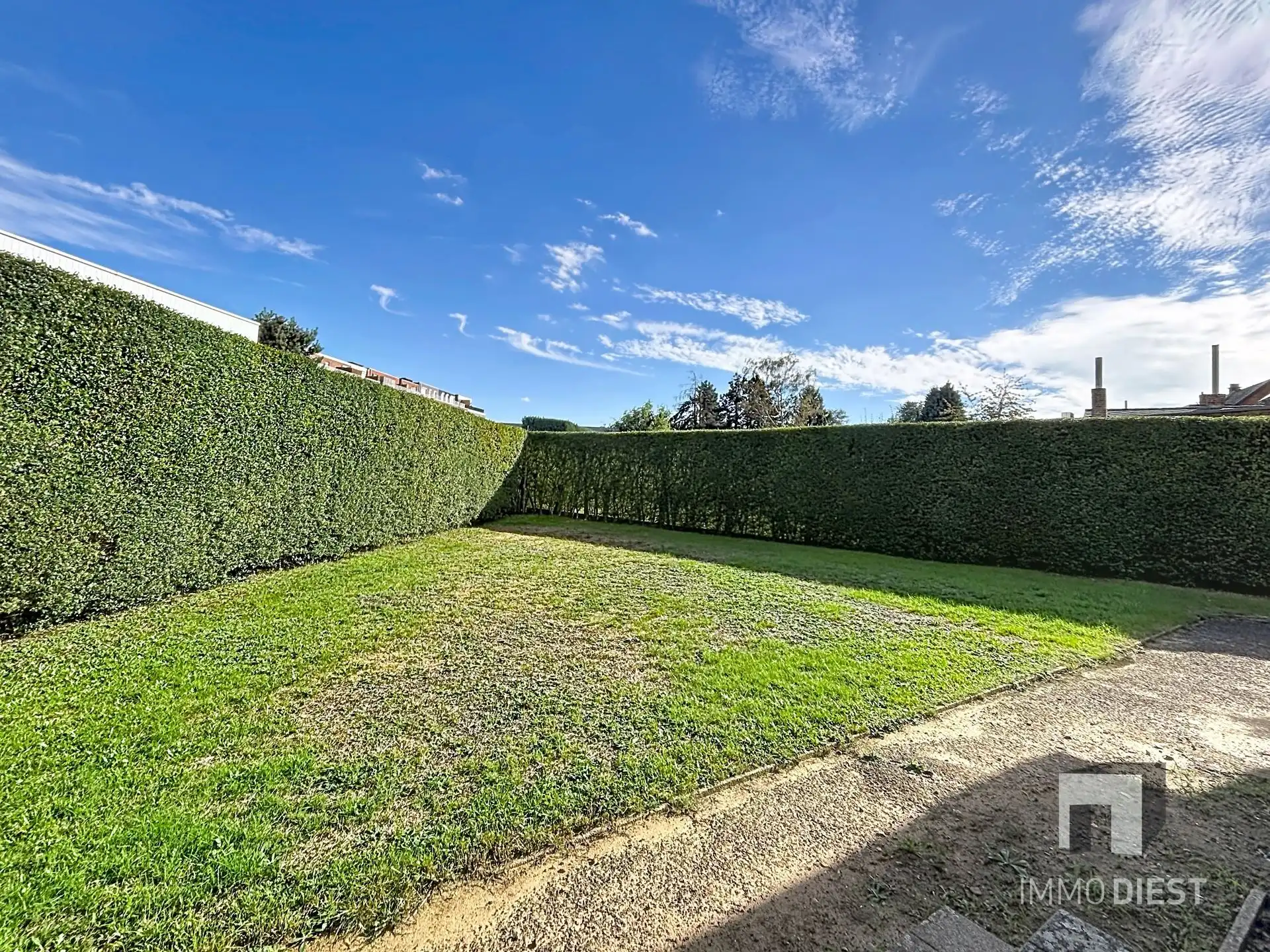 Gerenoveerde gelijkvloers woning centrum Tessenderlo foto 5