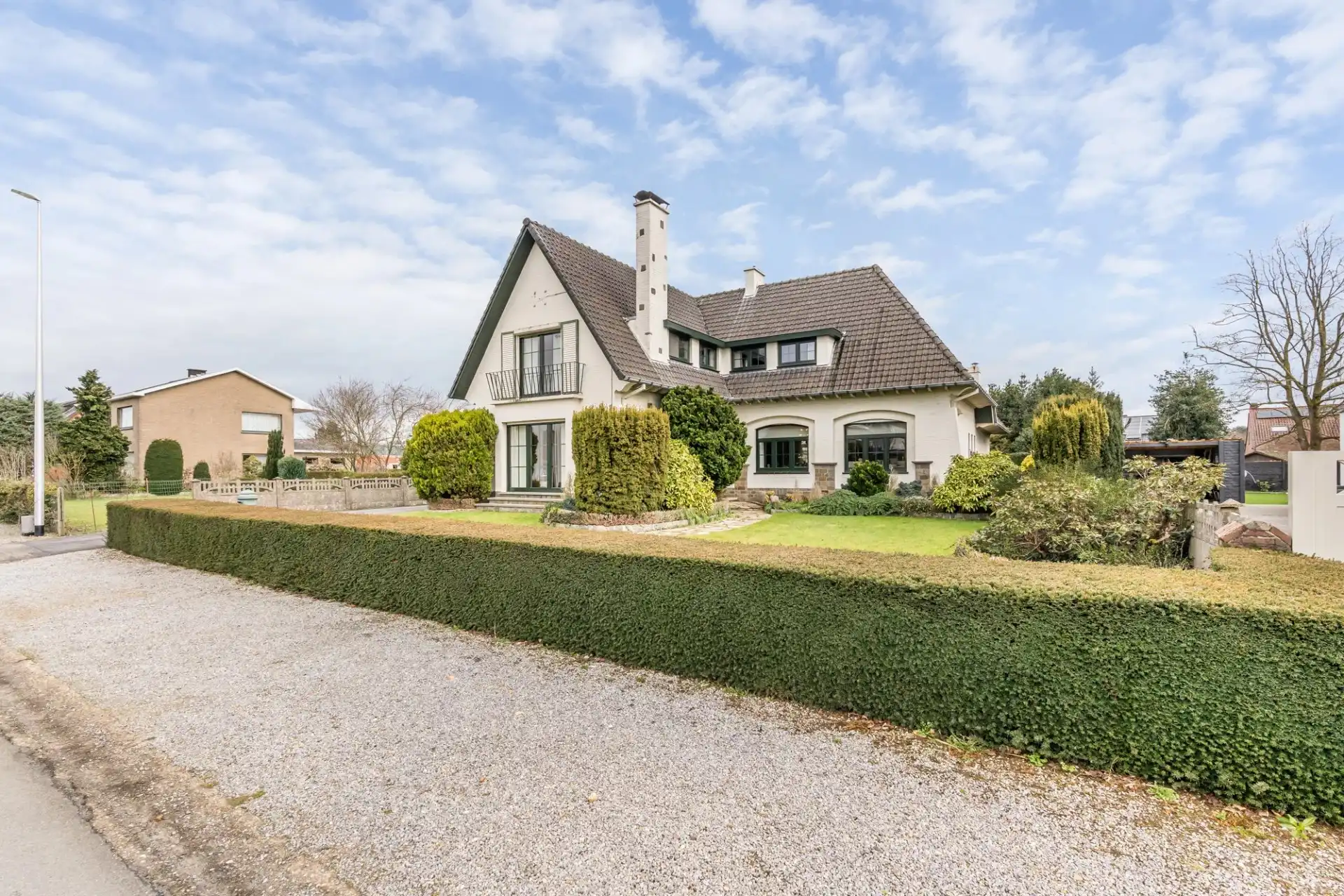 Hoofdfoto van de publicatie: Ruime woning met garage te Houthalen-Helchteren