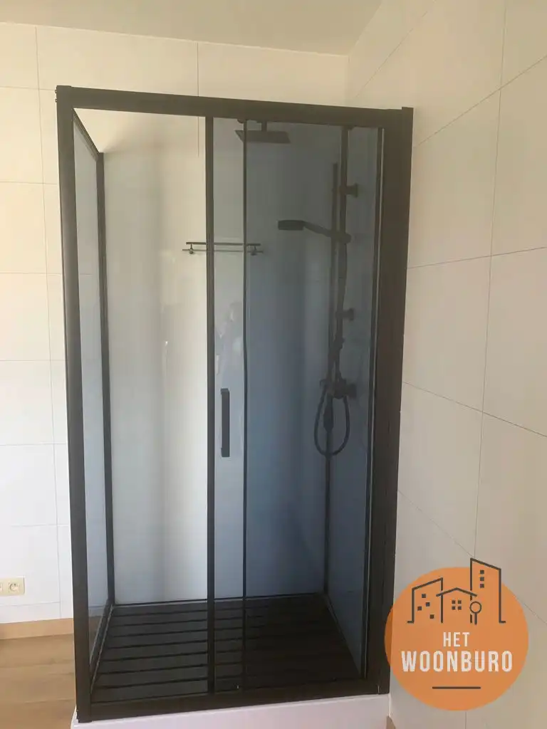 Appartement 6e verdieping met garage foto 8