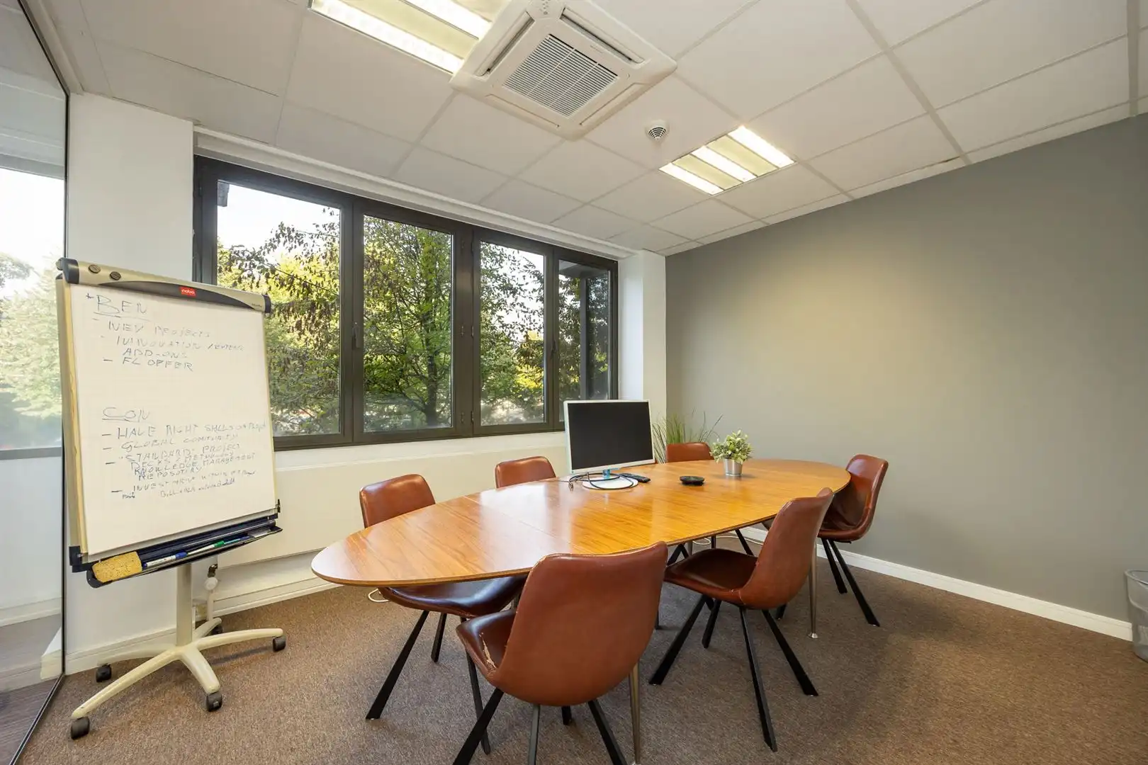 Instapklare kantoorruimte van 235 m² nabij E19 en A12  foto 5