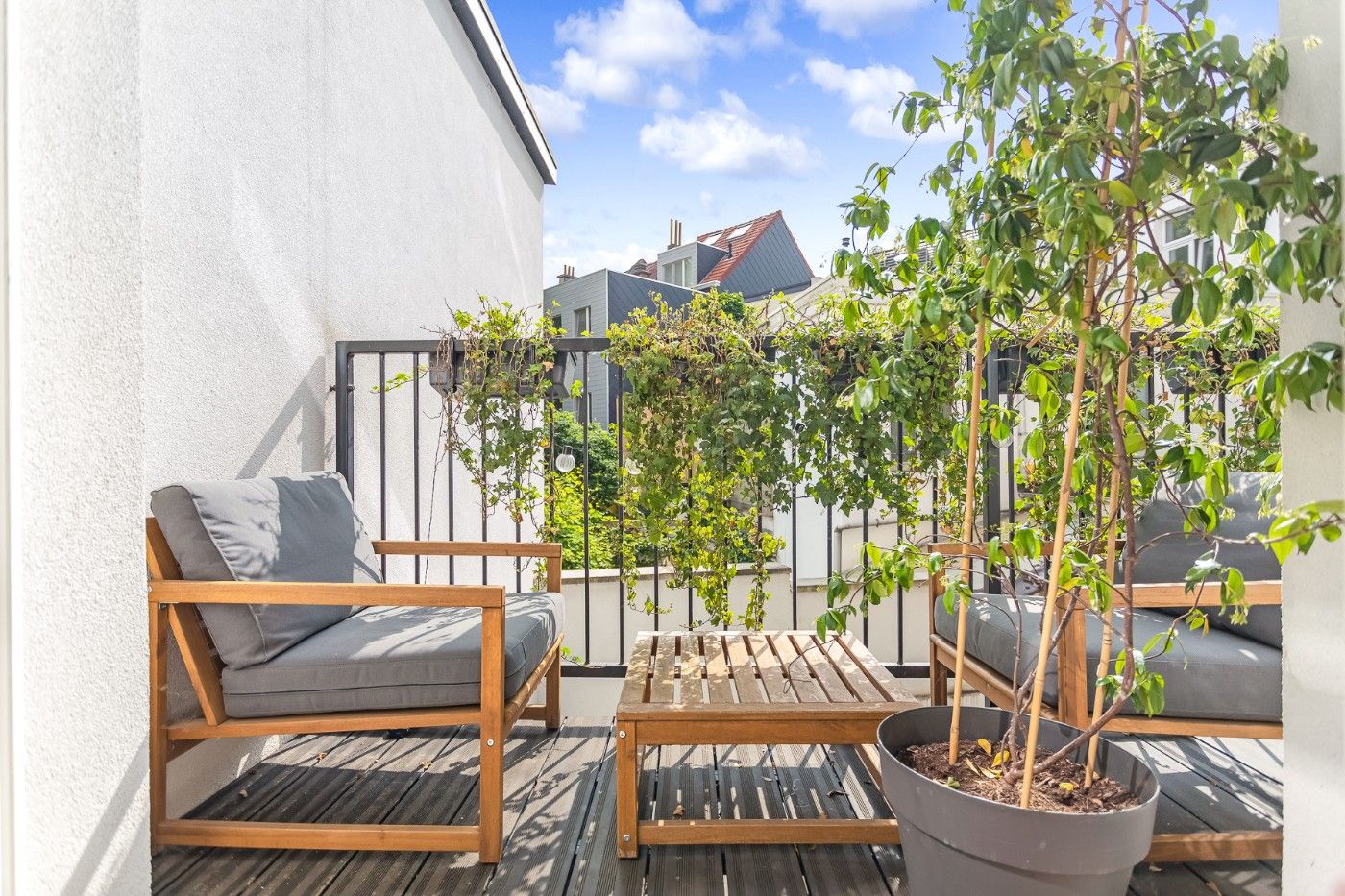 Goed gelegen, mooi gerenoveerd appartement op 1ste verd. met 2 slpk. en balkon foto 19