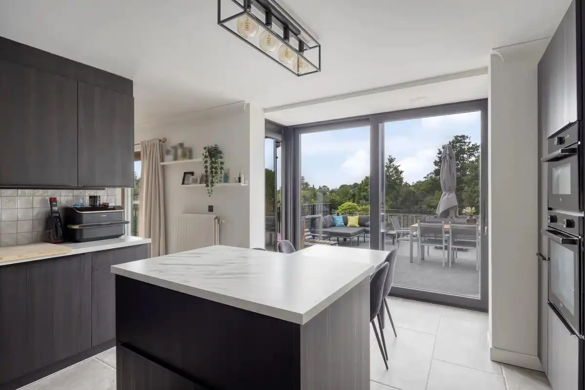 RUIME WONING OP GUNSTIGE LOCATIE EN GELEGEN OP EEN PERCEEL VAN 17A44CA foto 12