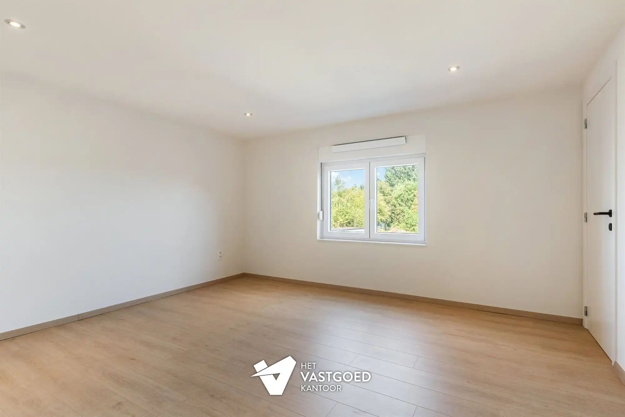 KWALITATIEF GERENOVEERDE WONING VLAKBIJ CENTRUM foto 13