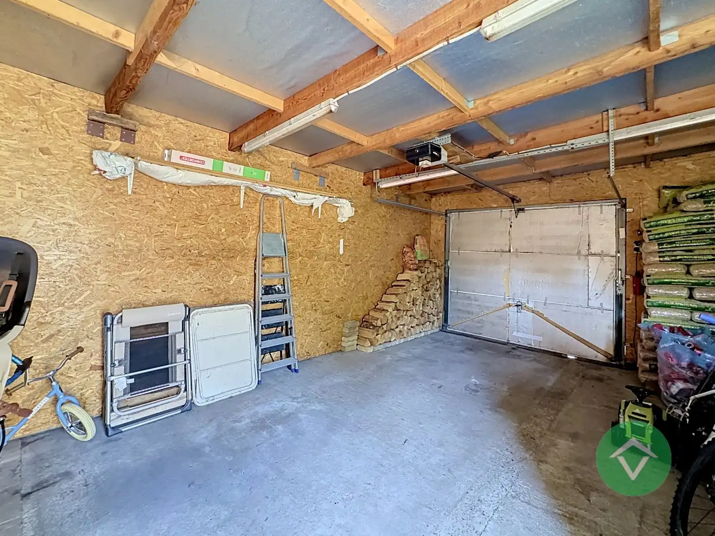 Woning met garage in centrum van Ichtegem foto 20