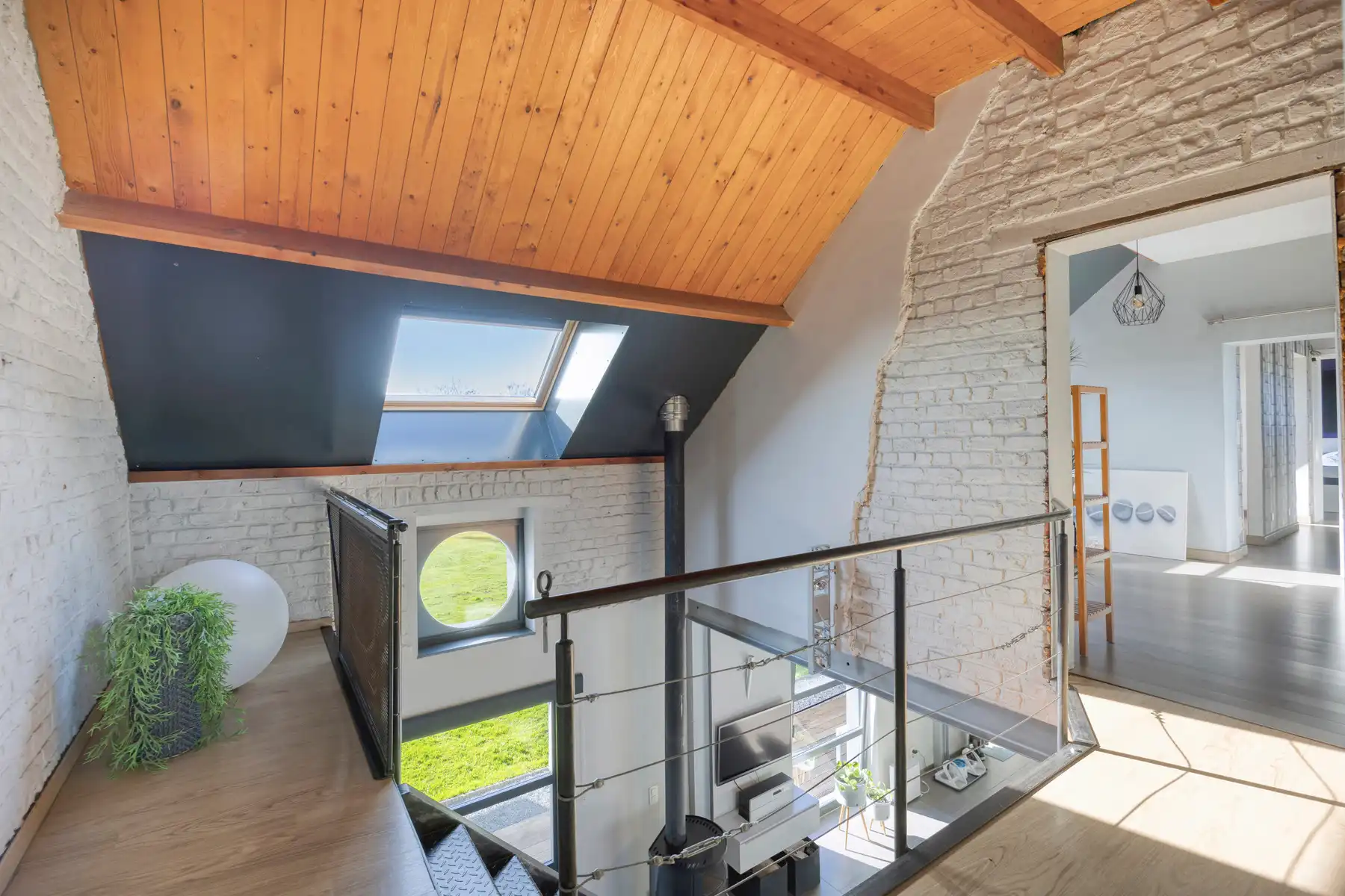 Woning met bijhorende zorgwoning / zelfstandige ruimte foto 16