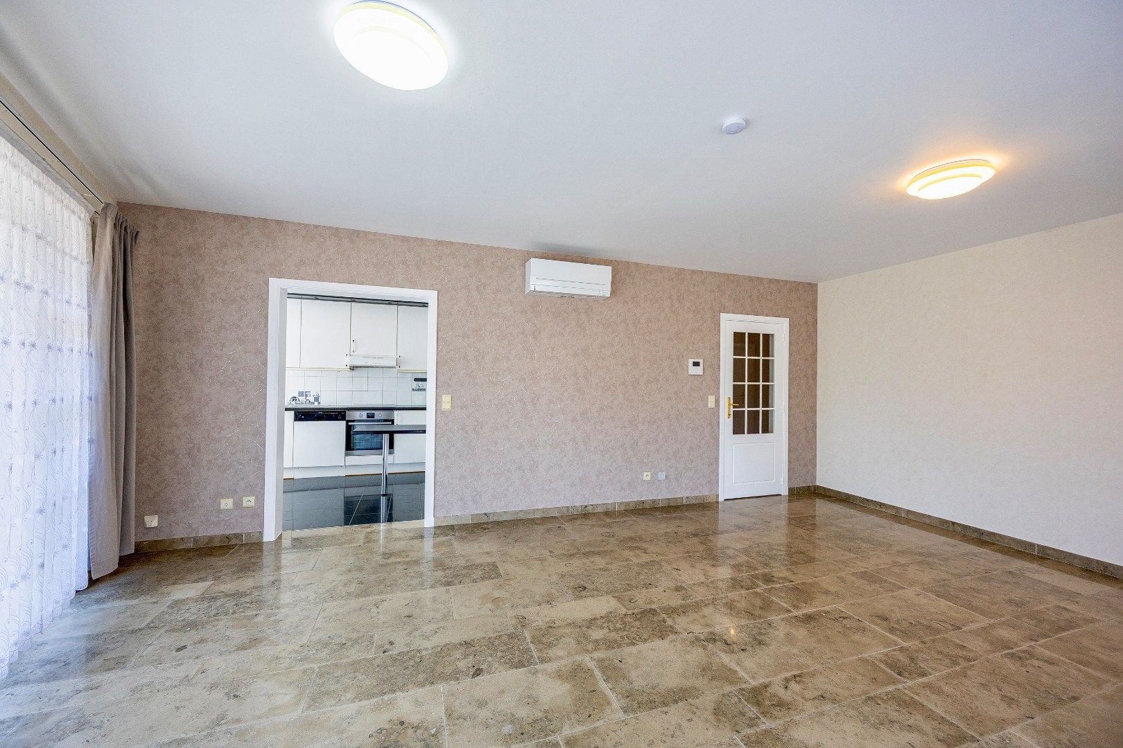 Instapklaar en energiezuinig appartement met 2 slpk te Buizingen. foto 5