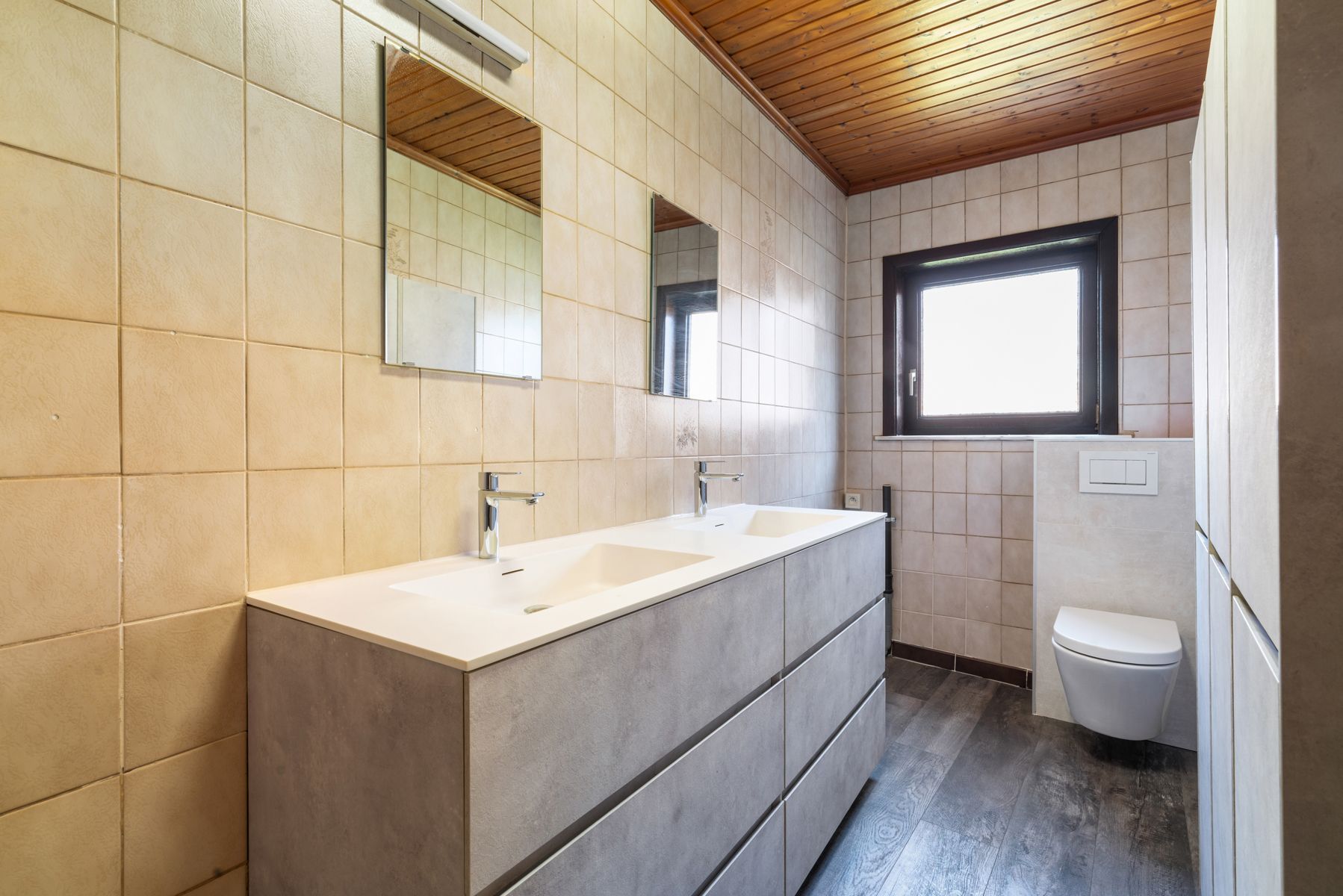 Woning met 4 slaapkamers, garage en tuin foto 7