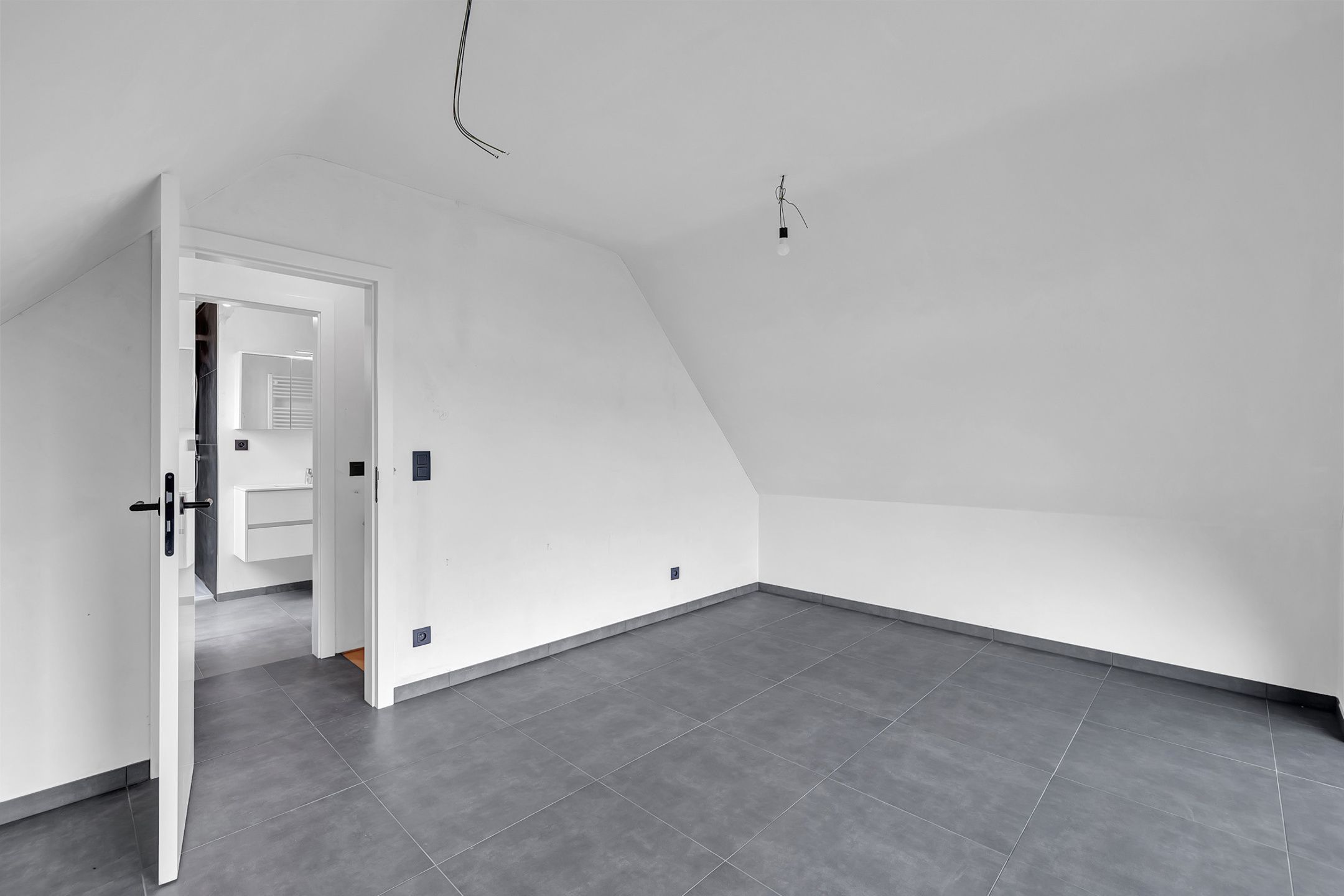 Prachtig BEN appartement met 2 slpks en terras nabij centrum foto 21