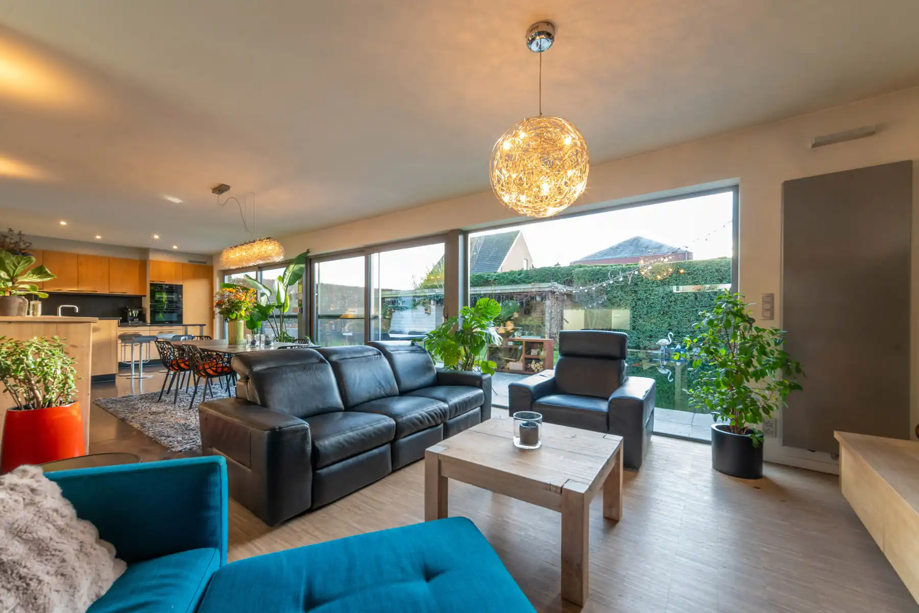 Hedendaagse, instapklare woning met alle comfort.  foto 4