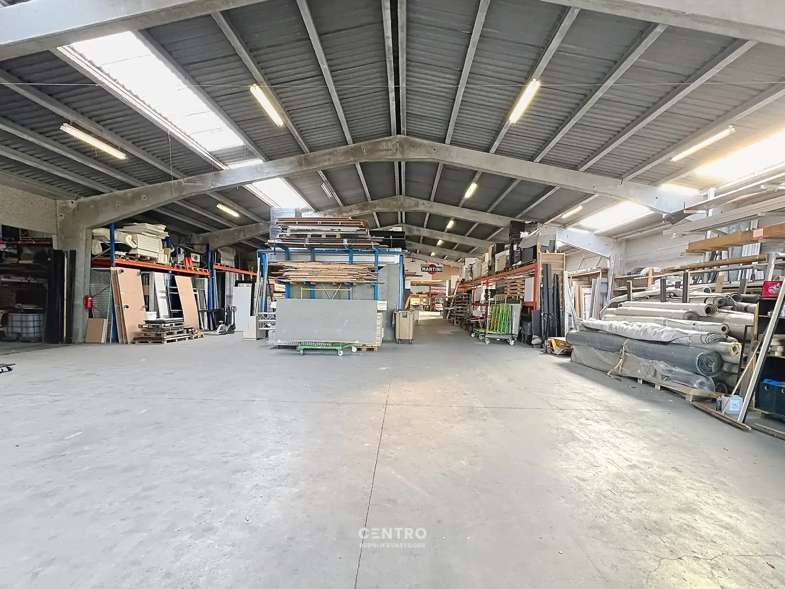 Multifunctioneel bedrijfsgebouw op een perceel van 10.321 m² te Kuurne! foto 19