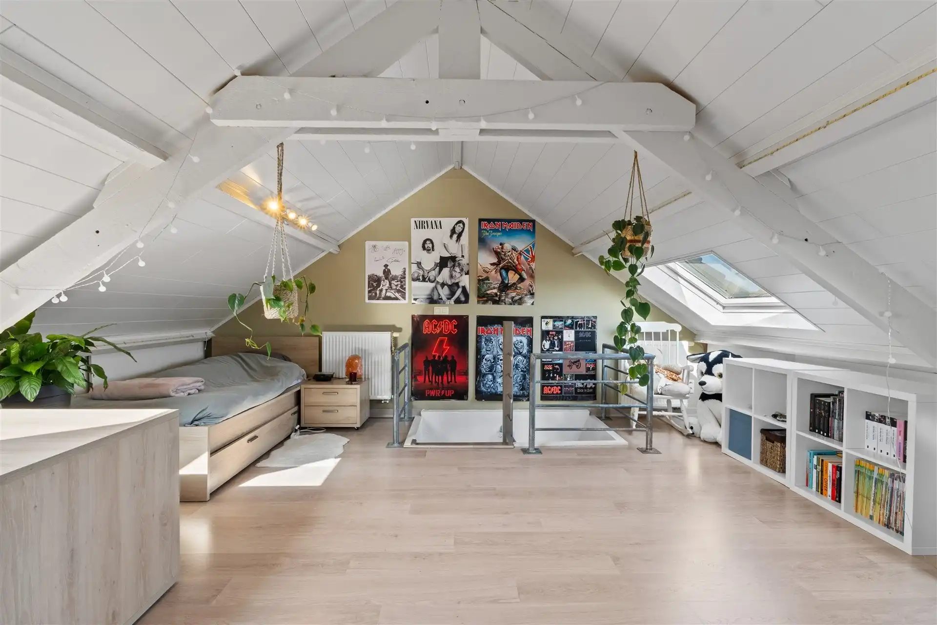 Modern halfopen bebouwing met uniek zicht in een landelijke omgeving. foto 26