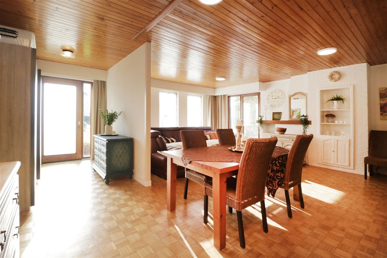 Rustig gelegen woning met 2 slpk, riante tuin en garage foto 5