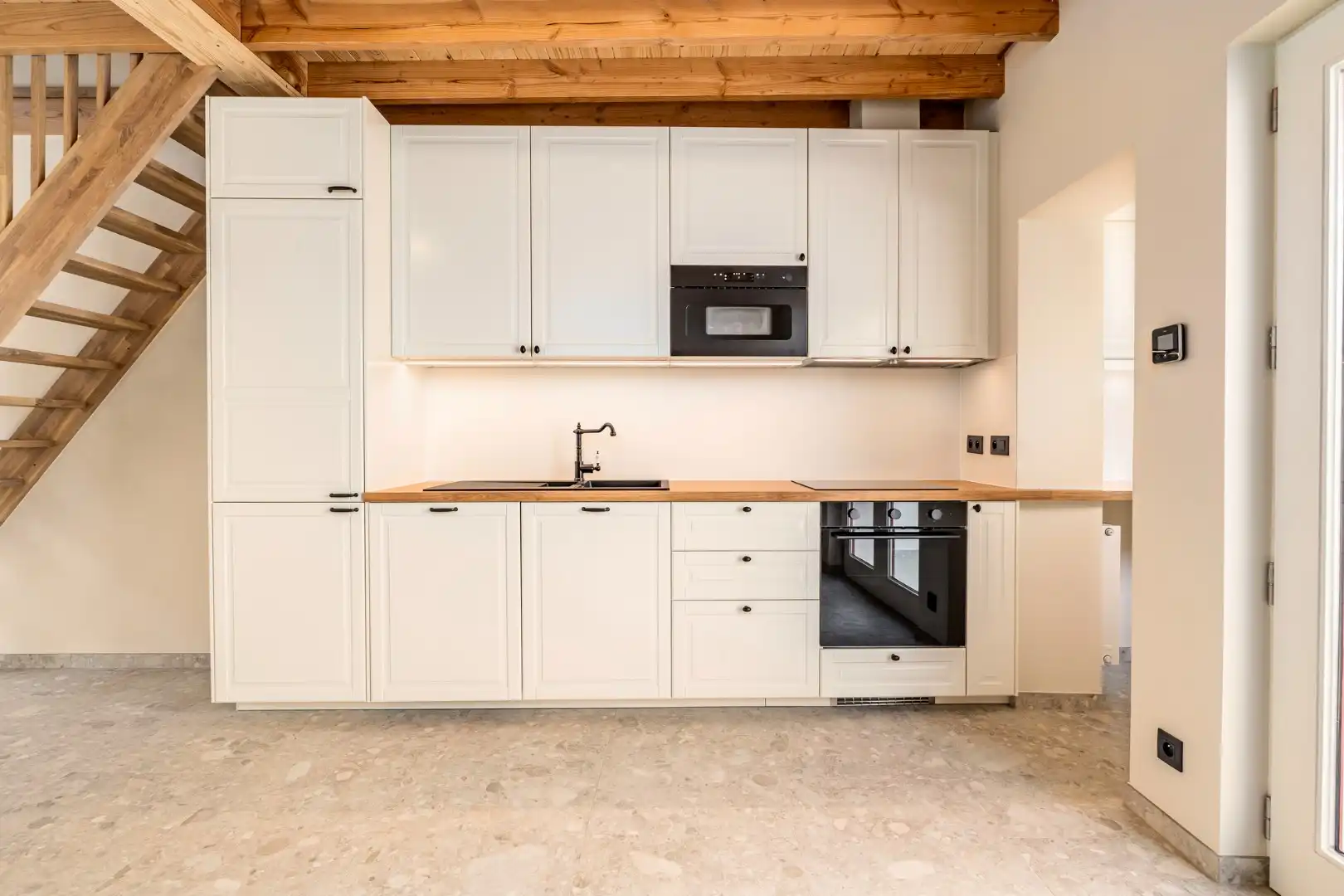Energiezuinige gerenoveerde rijwoning - centrum Brugge foto 6
