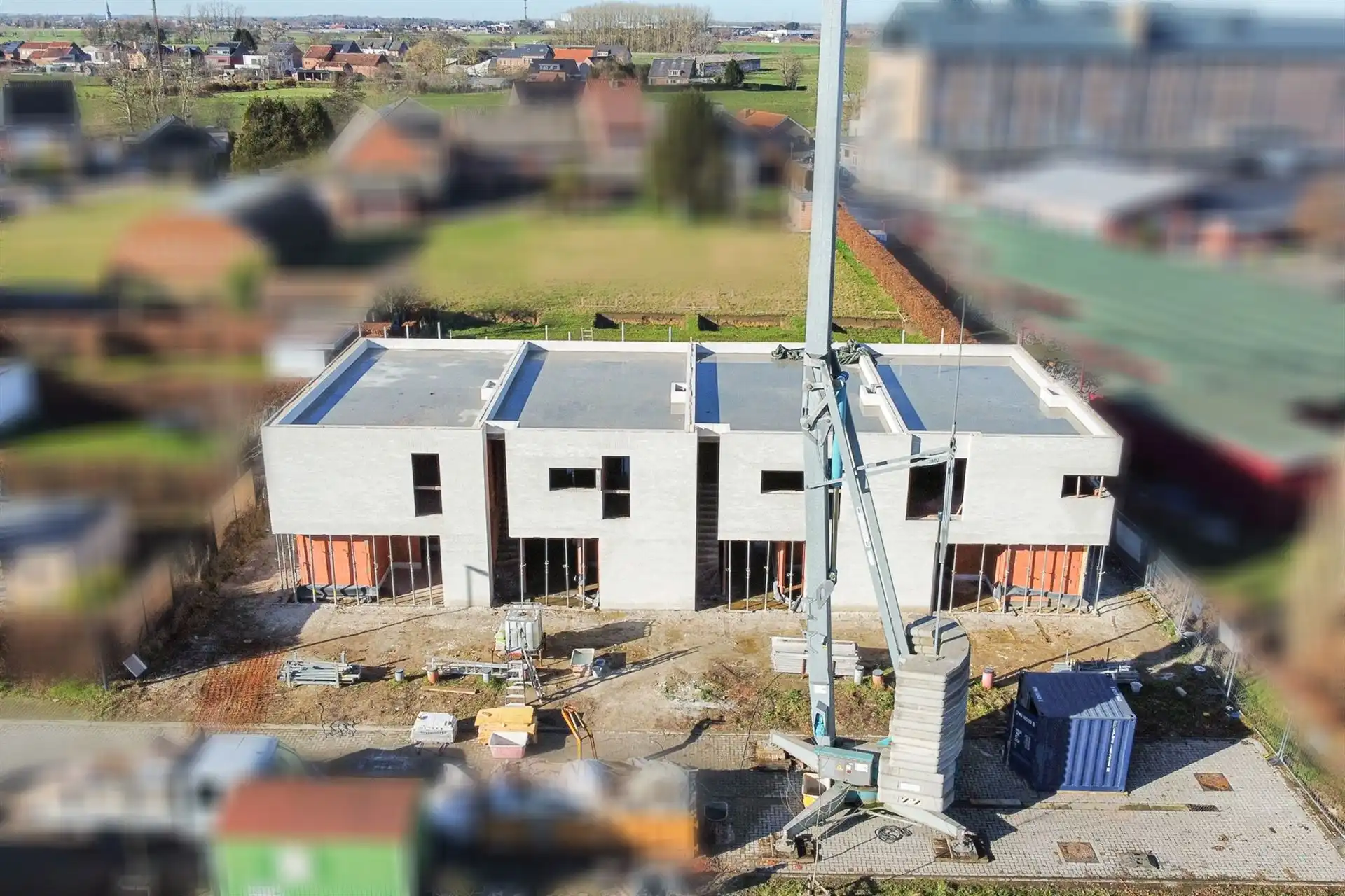 Nieuwbouwwoning met tuin & parking in een doodlopende straat foto {{pictureIndex}}