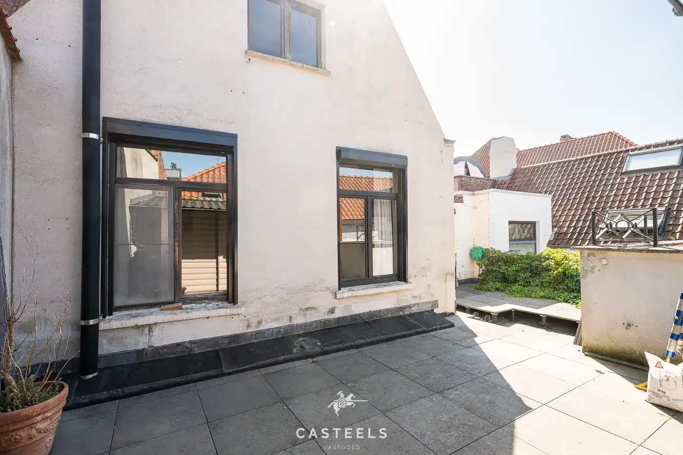 Ruime duplex met terras van 43 m² in hartje Brugge foto 26