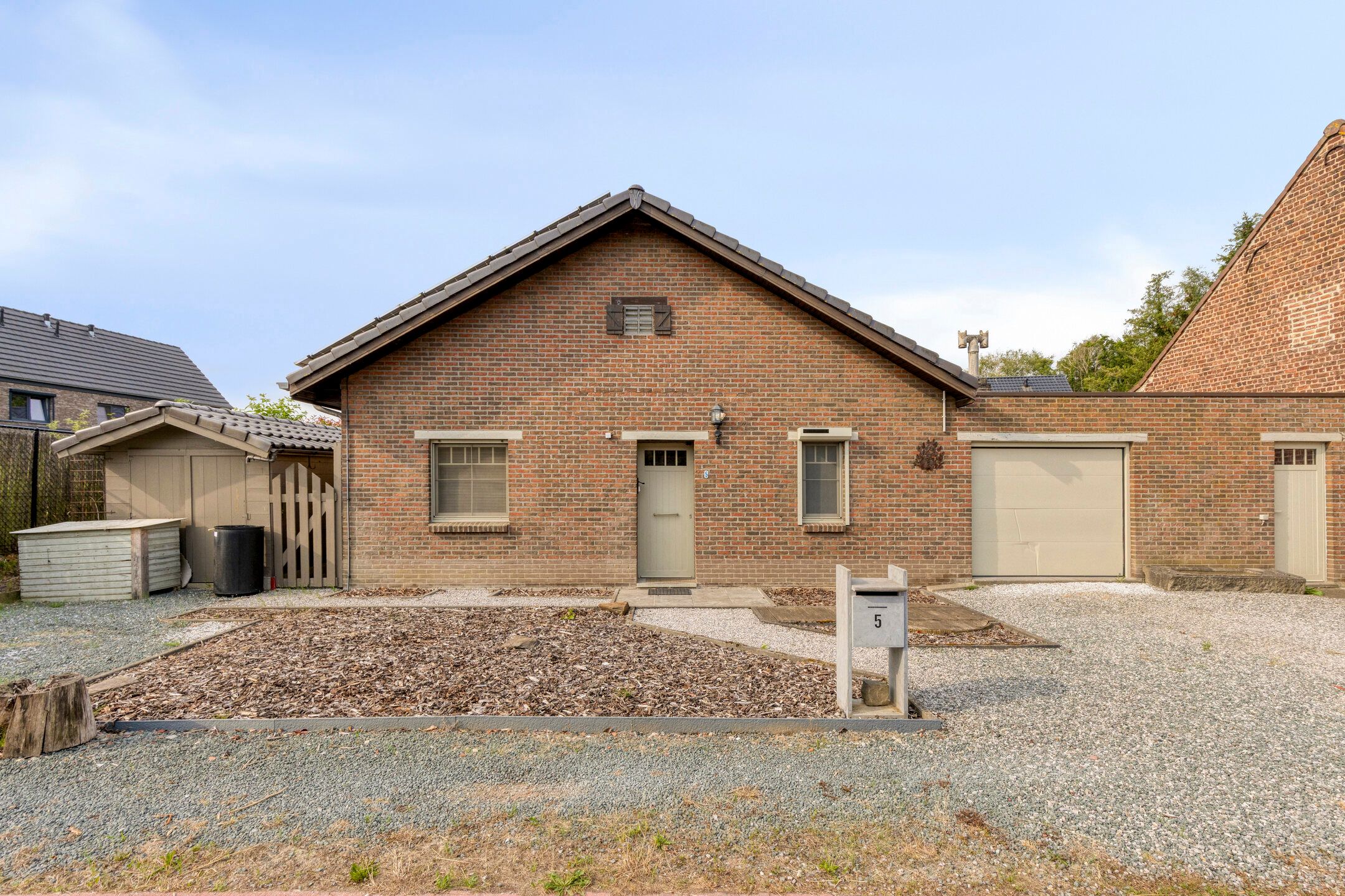 Instapklare woning te Asse! foto {{pictureIndex}}