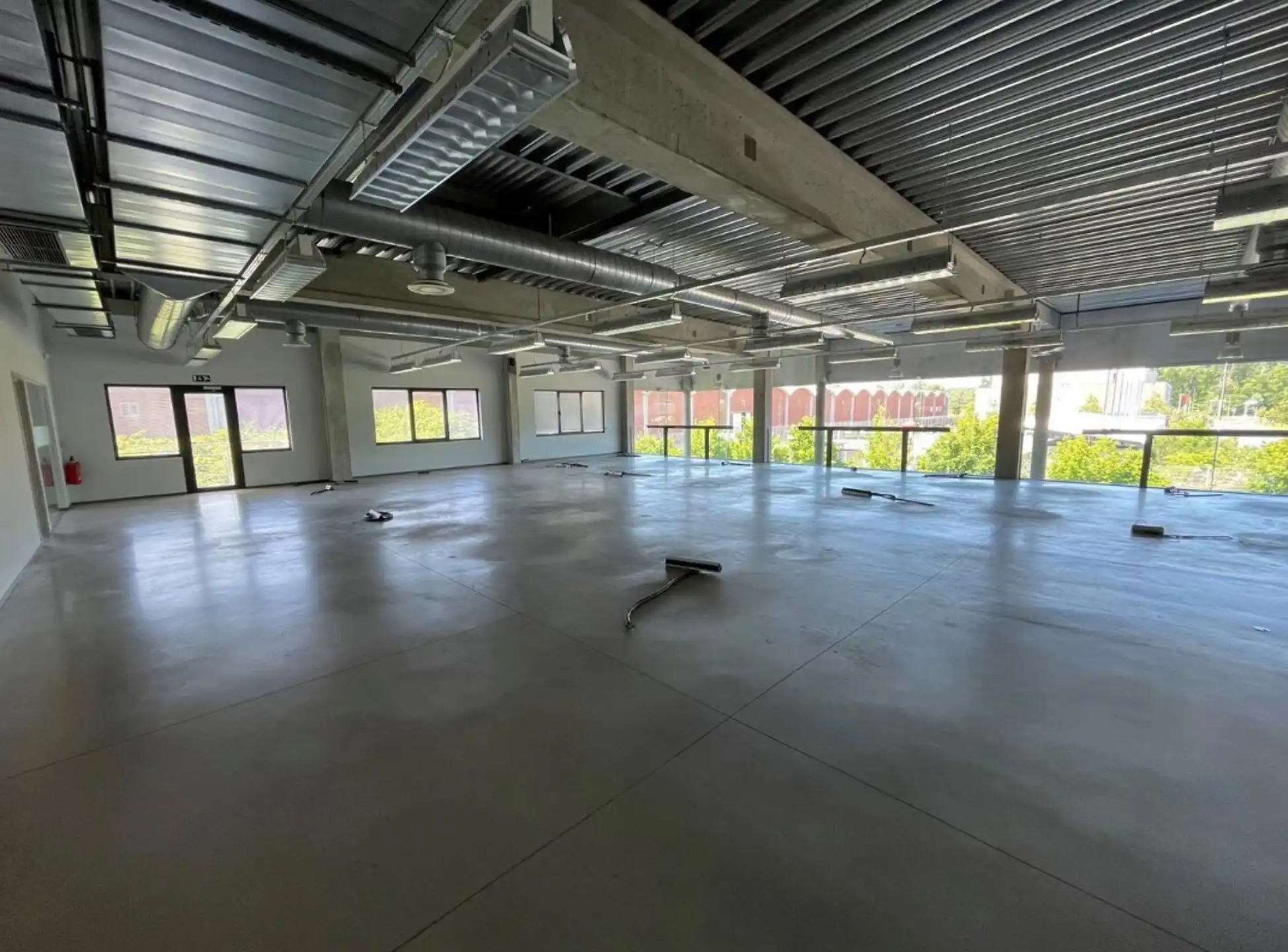 Kantoren te huur 1.251 m² op Linkeroever, Antwerpen   foto 7