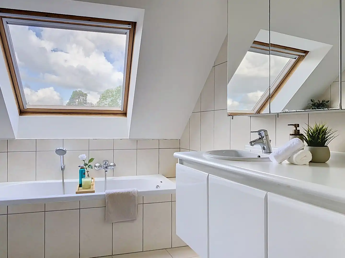 Prachtige appartement (177 m²) met 3 slpk, 2 terrassen, (garage), Torhout foto 14