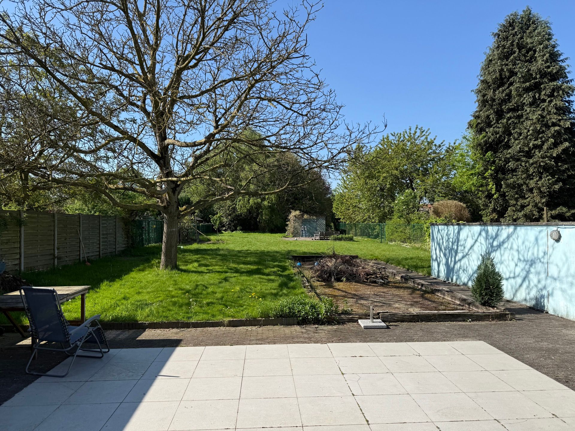 Charmante woning in art-decostijl met grote tuin foto 16