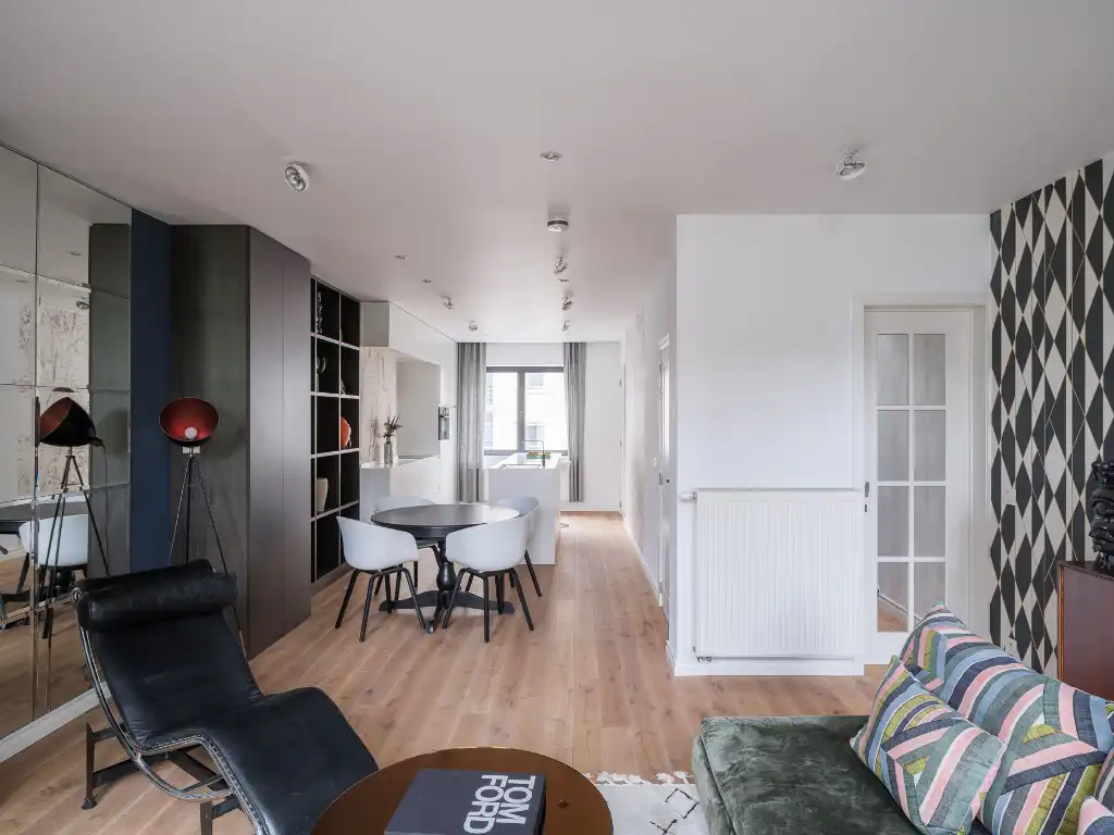 Oostende – ‘Les Hirondelles’: statige eclectische burgerwoning met handelsruimte en drie appartementen. foto 25