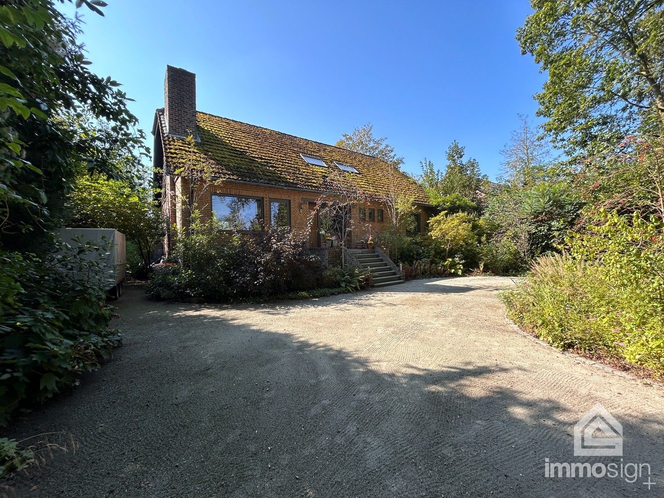 In het groen verscholen, vrijstaand landhuis met prachtige natuurtuin op 2100m² foto 40