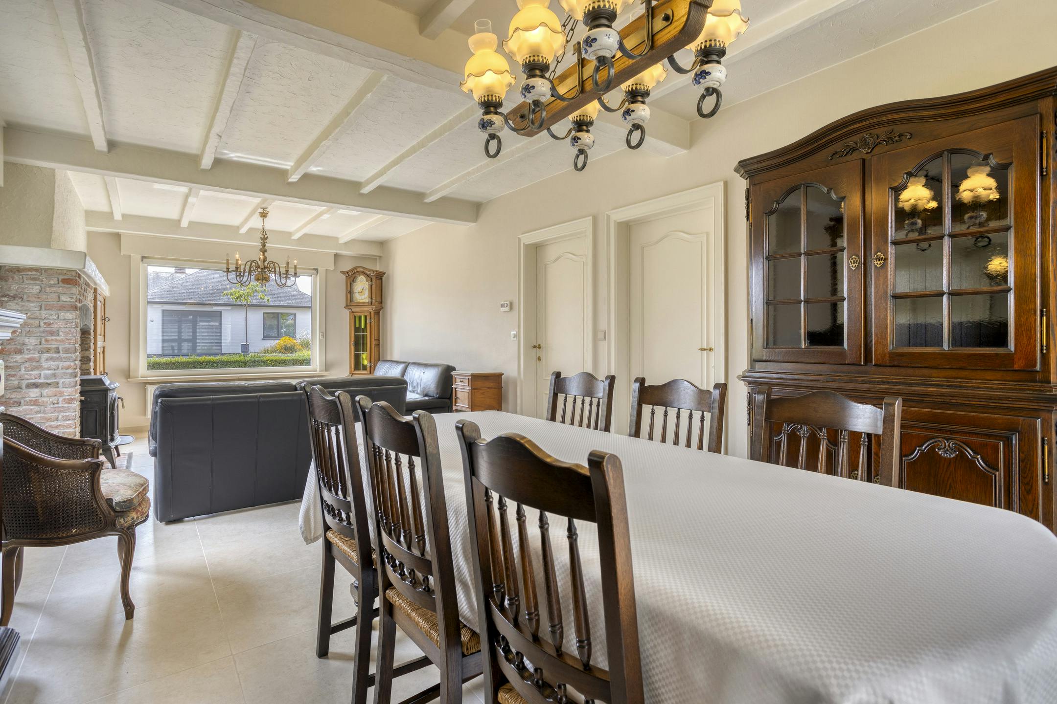 Instapklare woning in de Kardinaal Cardijnlaan te Izegem  foto 6