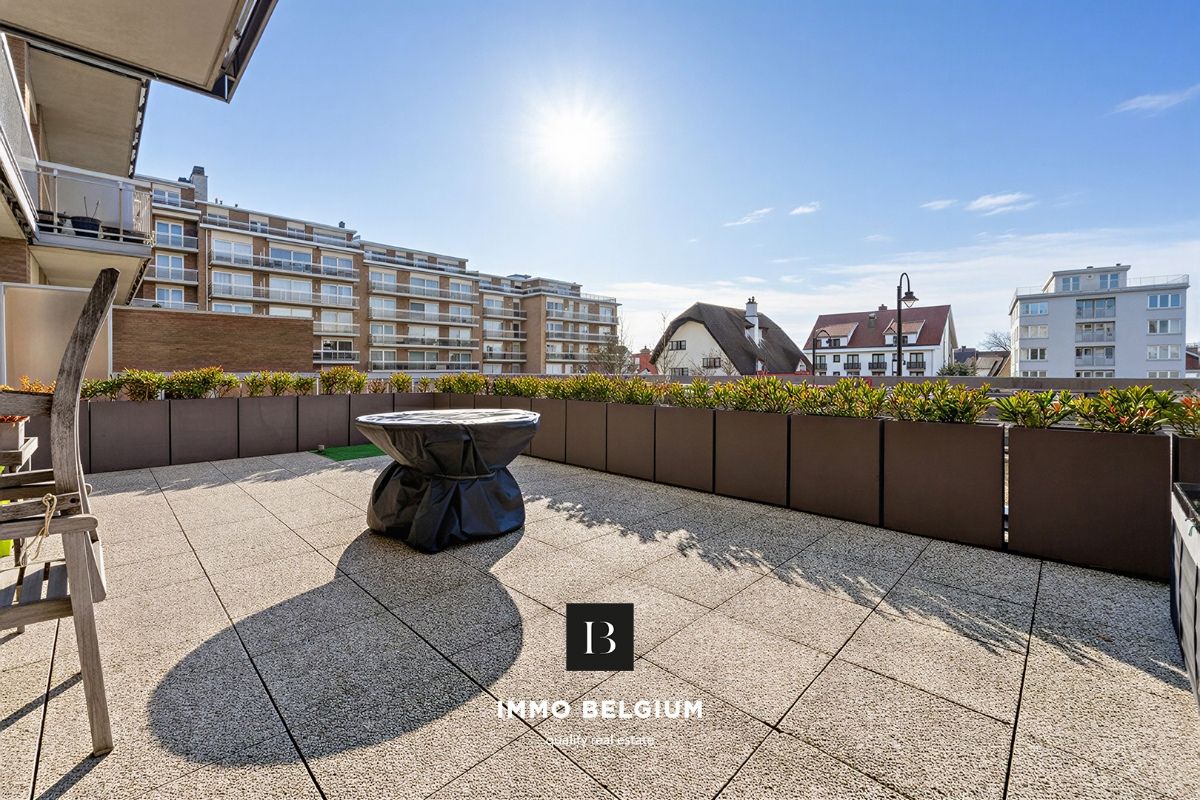 Appartement met ruim terras aan de achterkant van de dijk foto 2