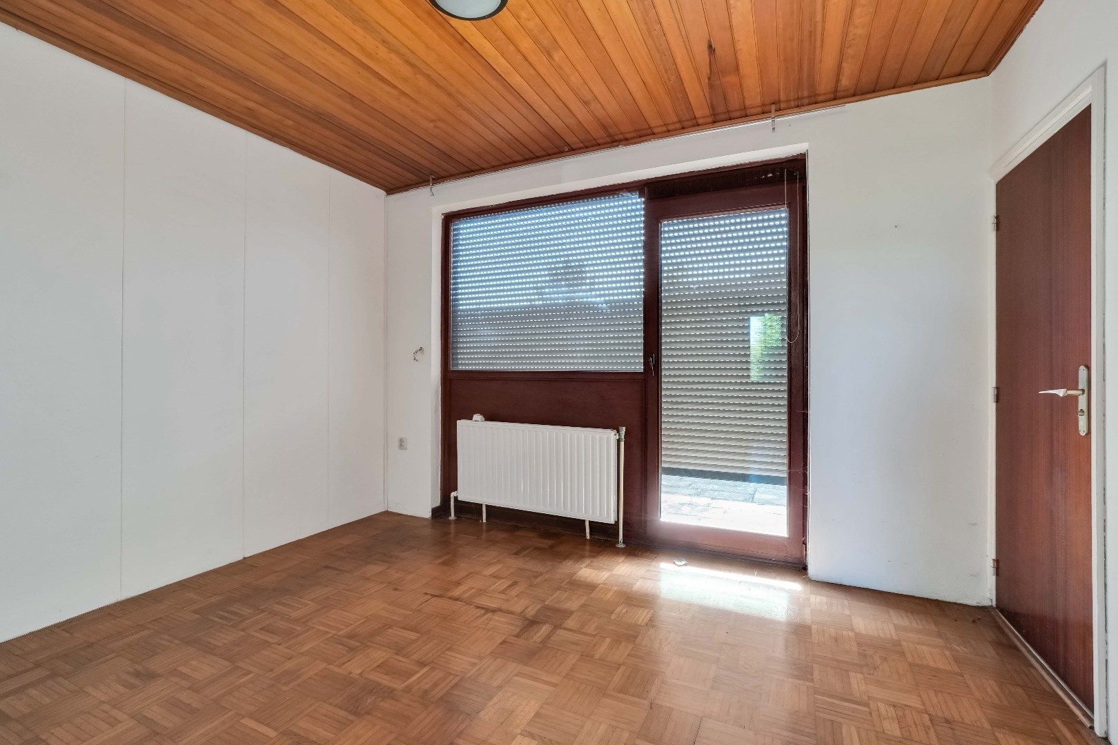 TE RENOVEREN GEZINSWONING MET EEN BEWOONBARE OPP. VAN 259 M² !  foto 13