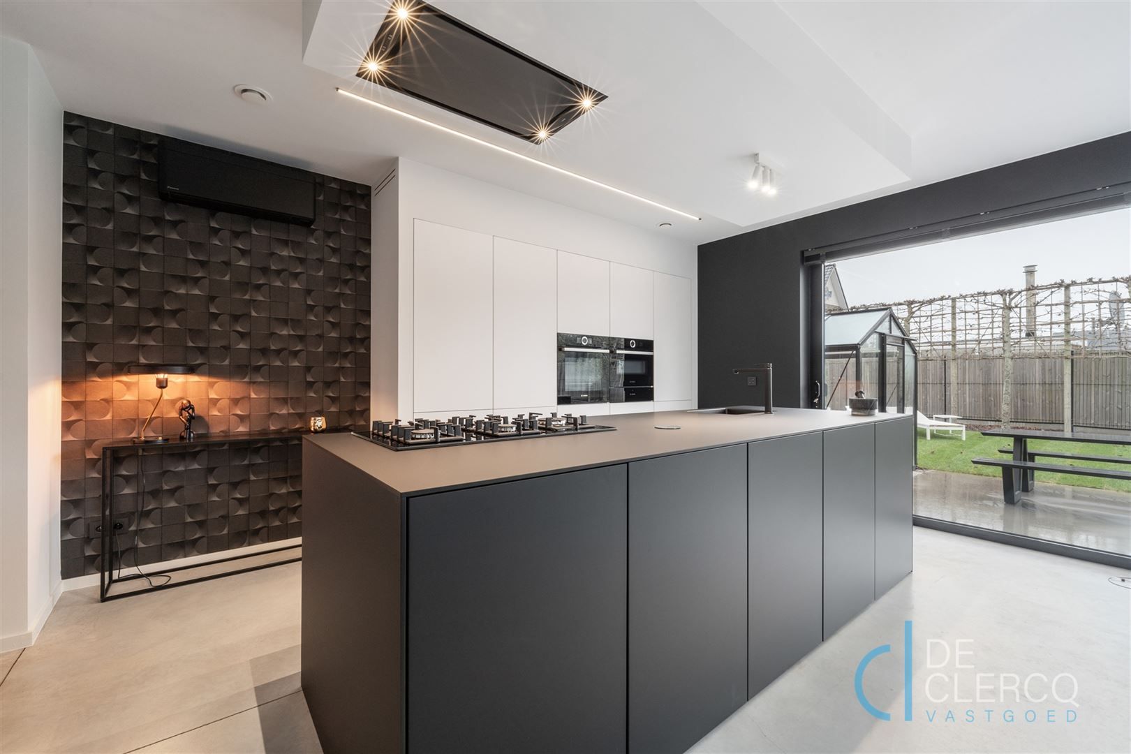 Prachtige villa met mooie tuin te koop in Lochristi!  foto 5