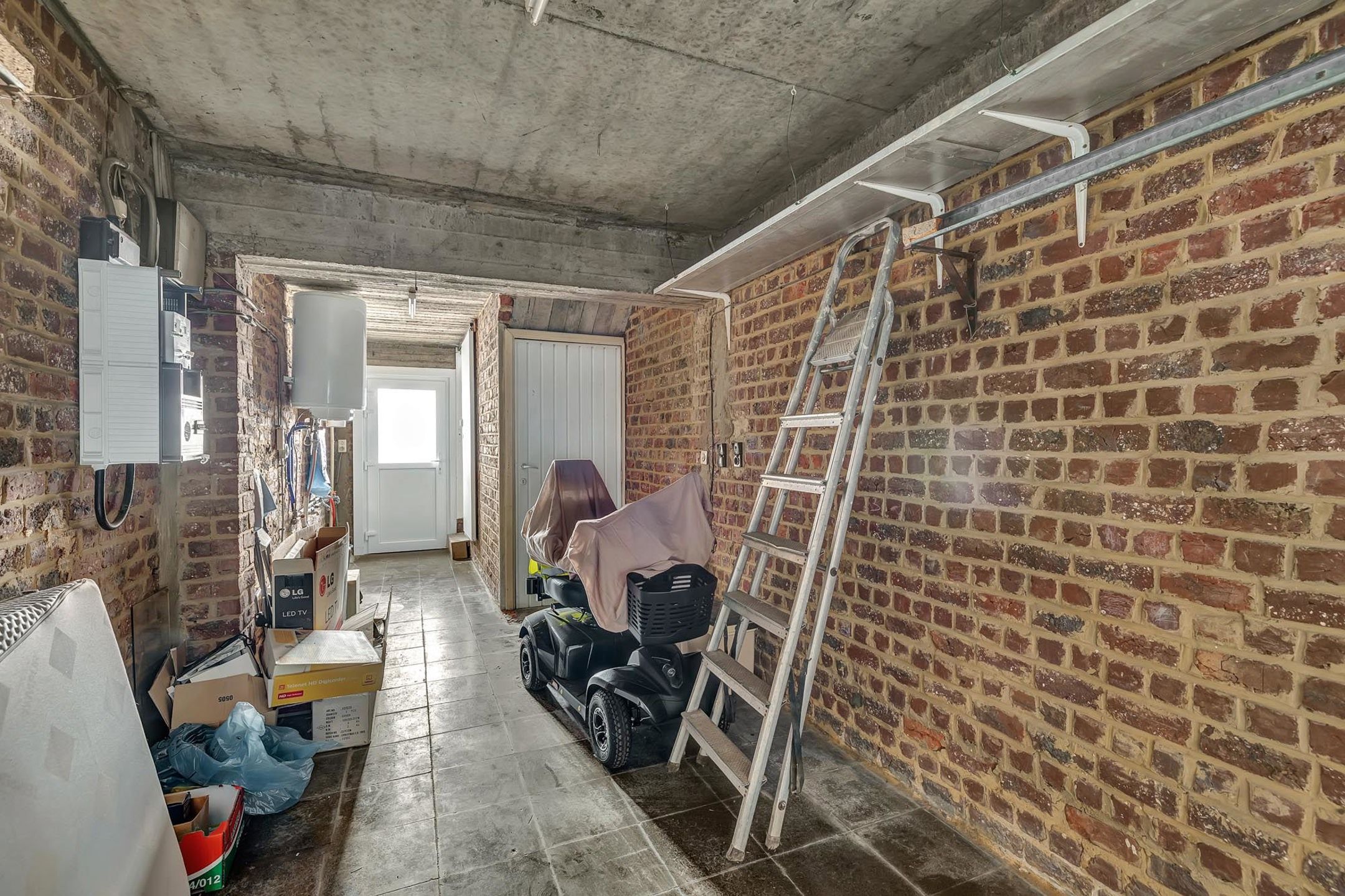 Te renoveren woning met 3 slaapkamers te Roosdaal foto 12